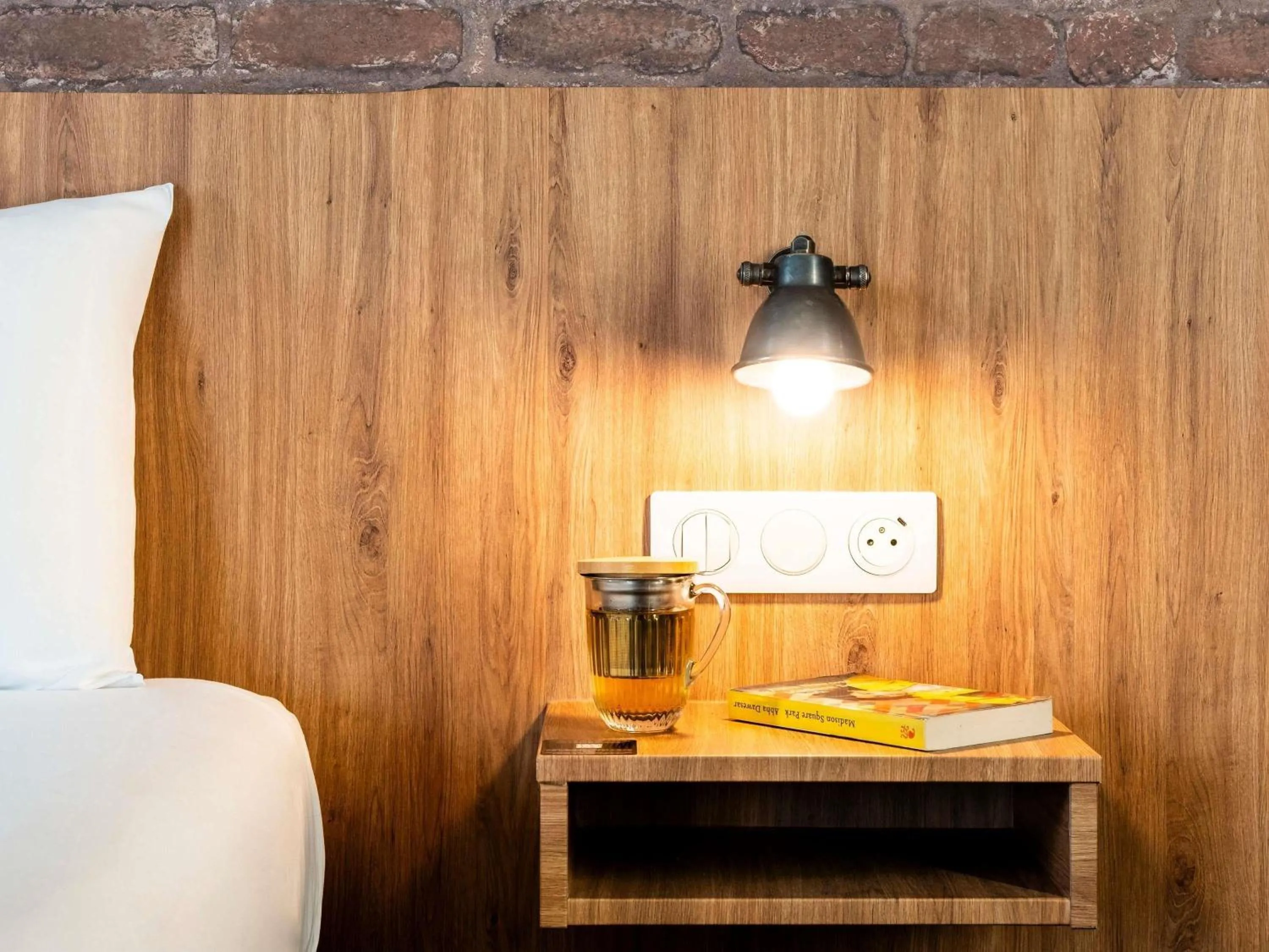 Bedroom, Bed in Ibis Styles Lyon Villeurbanne Parc de la Tête d'Or