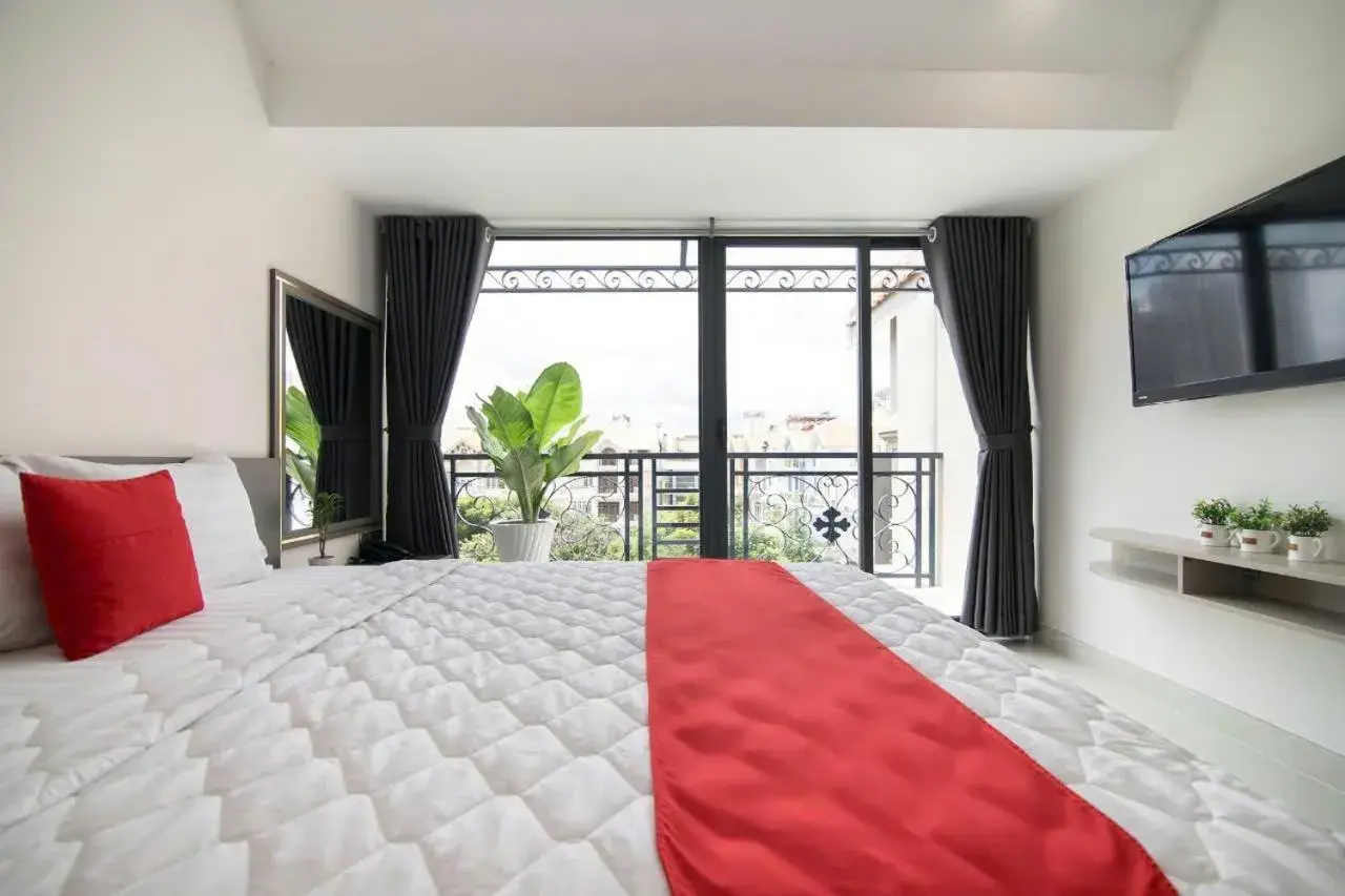 Deluxe Room in Bin Bin Hotel 7 - Near TON DUC THANG University Deluxe Room in Bin Bin Hotel 7 - Near TON DUC THANG University