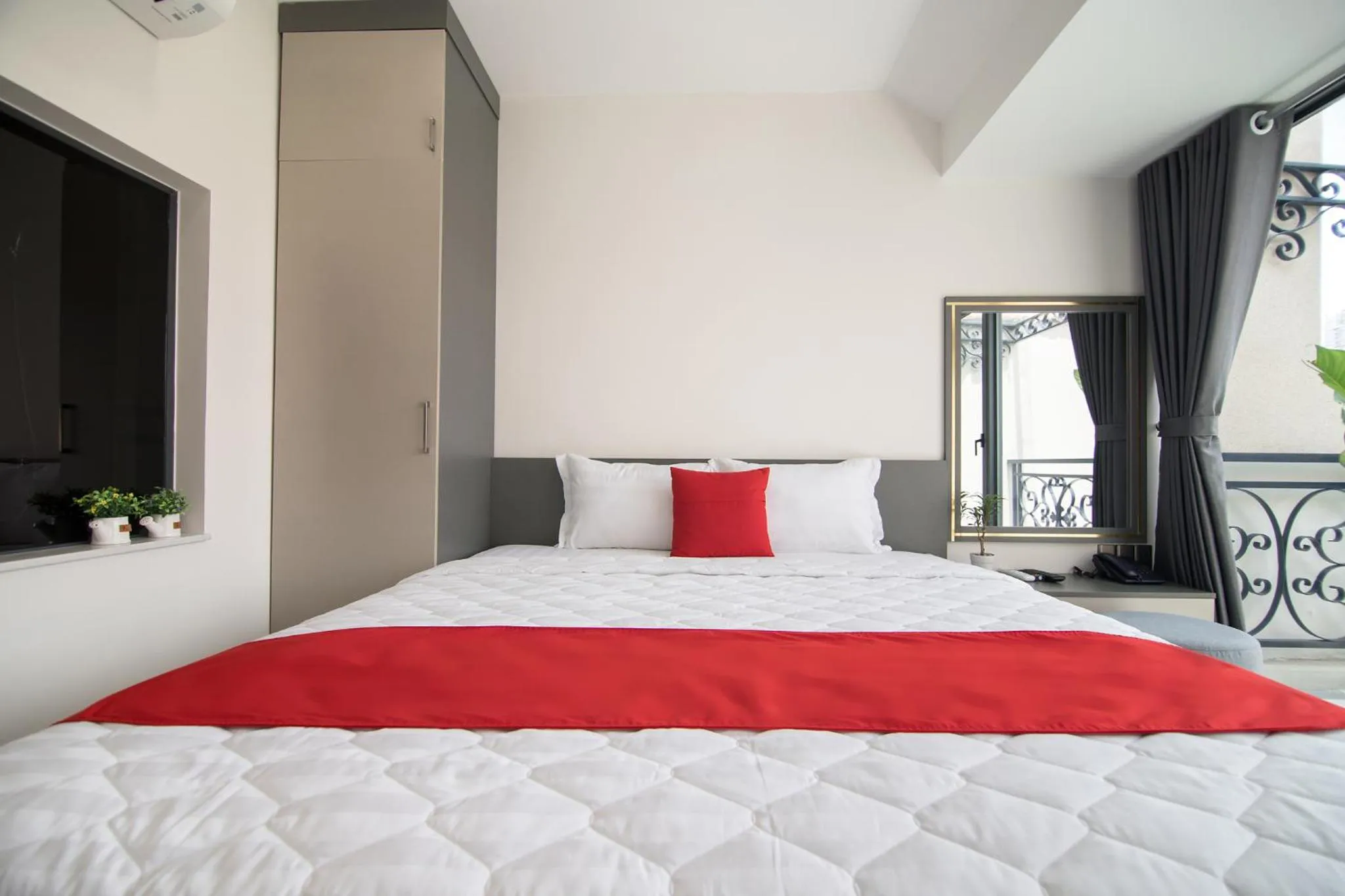 Bed in Bin Bin Hotel 7 - Near TON DUC THANG University