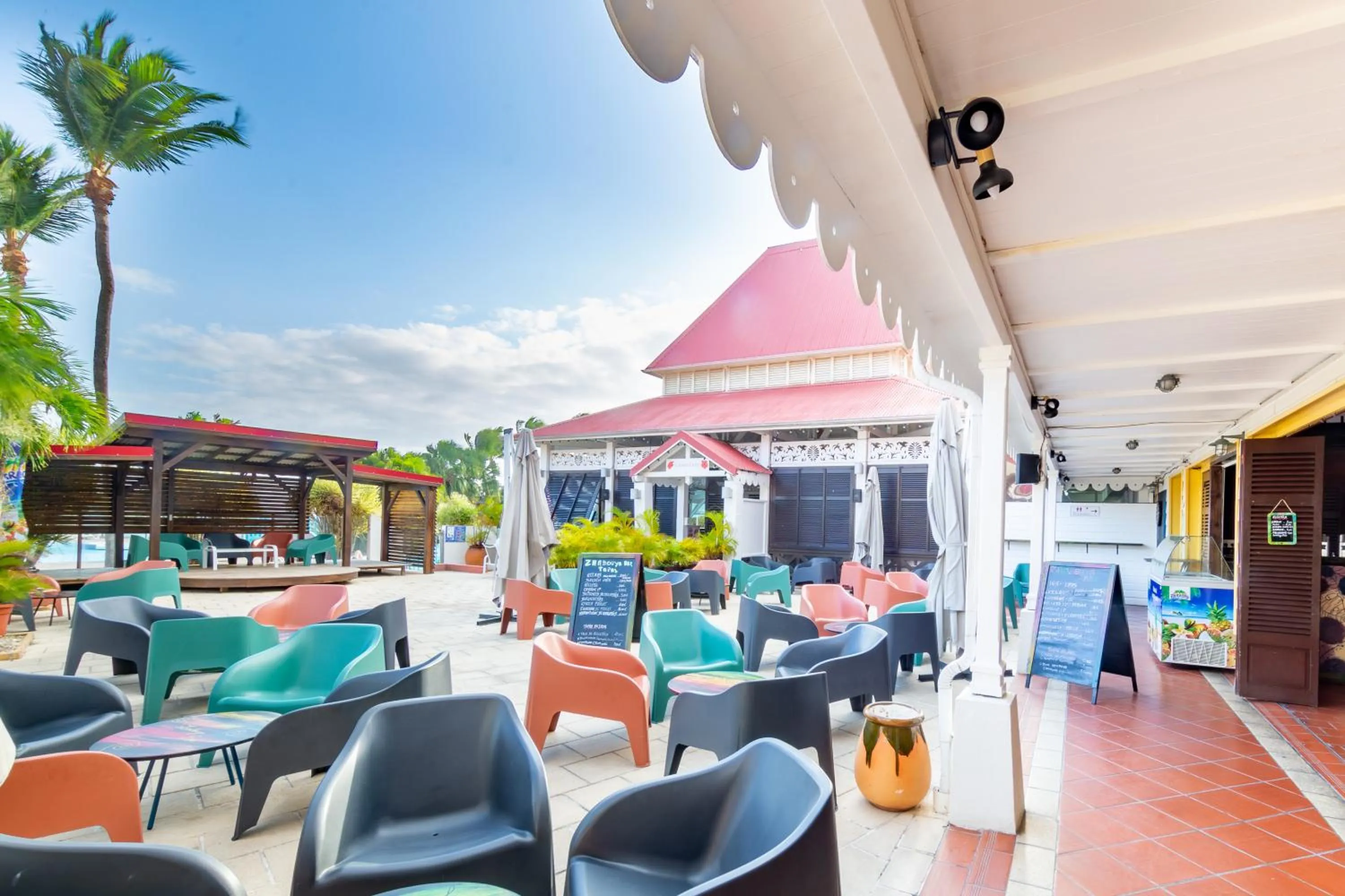 Restaurant/places to eat in Village Pierre & Vacances Sainte Anne