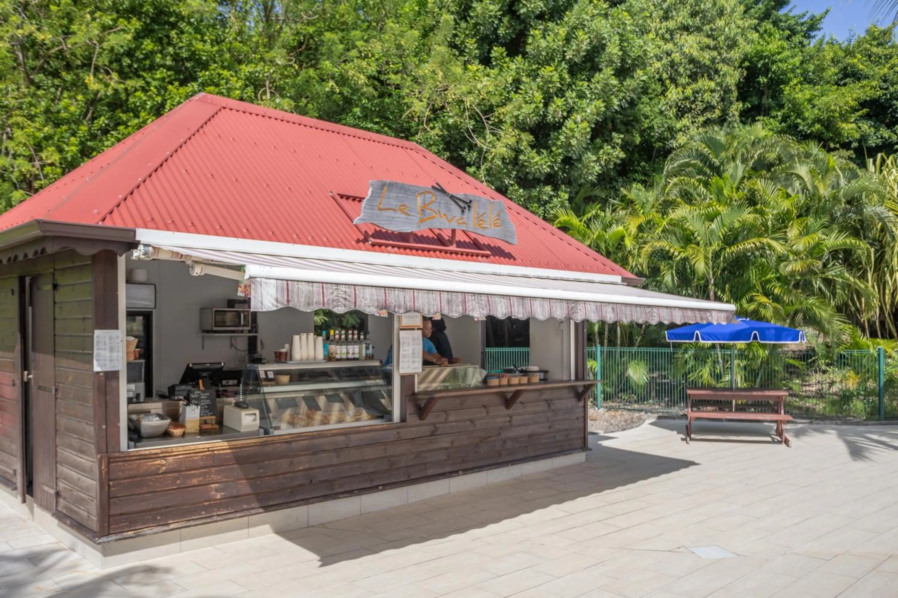 Restaurant/places to eat in Village Pierre & Vacances Sainte Luce