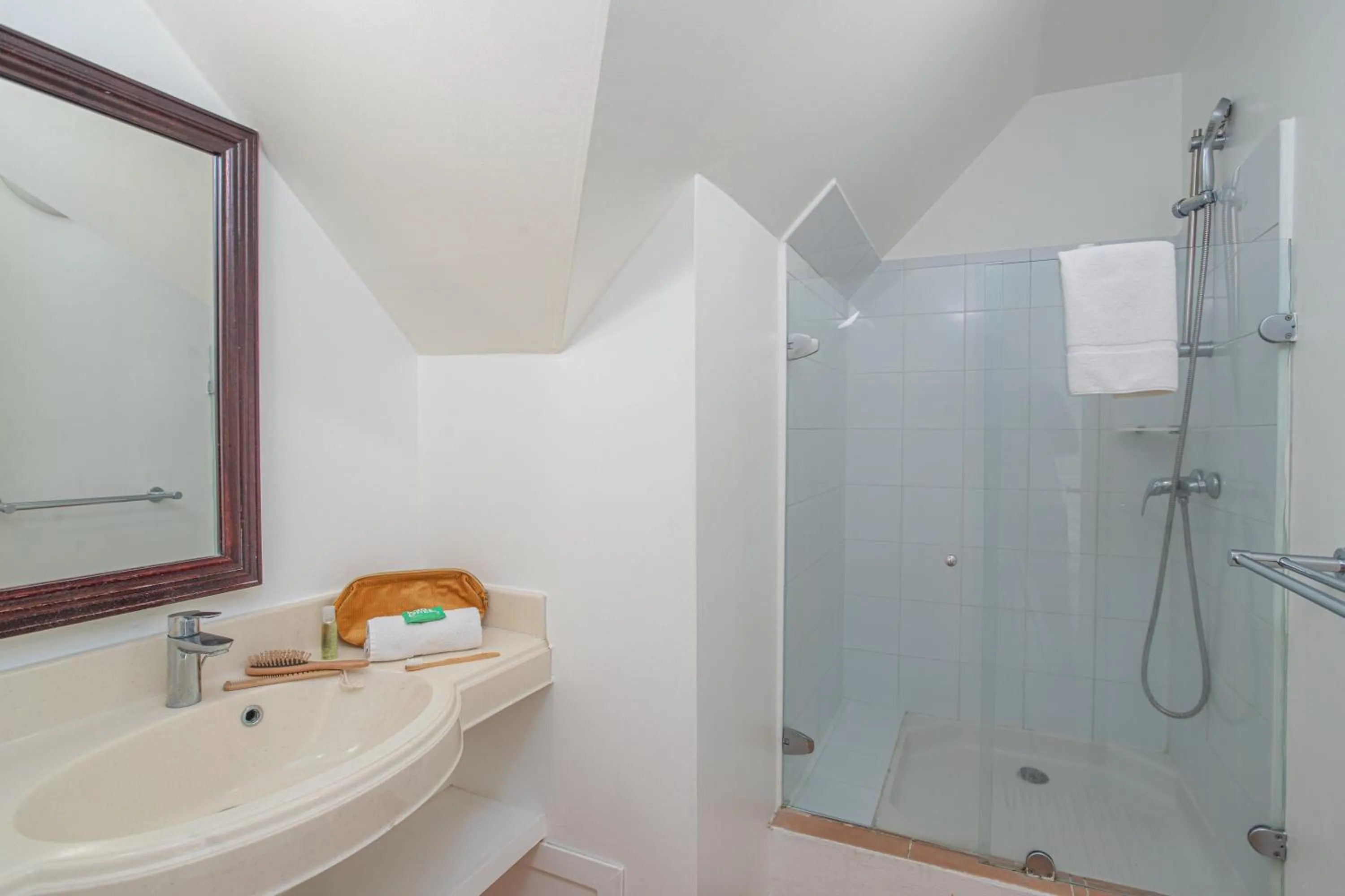 Shower in Village Pierre & Vacances Sainte Luce