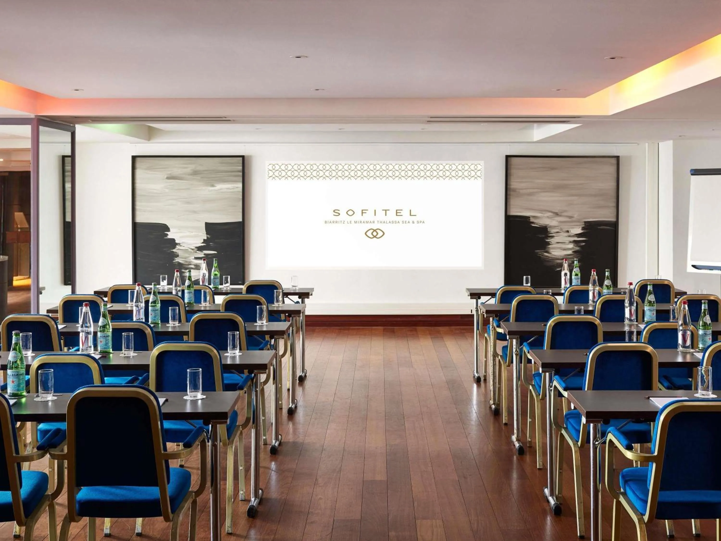 Meeting/conference room in Sofitel Biarritz Le Miramar Thalassa