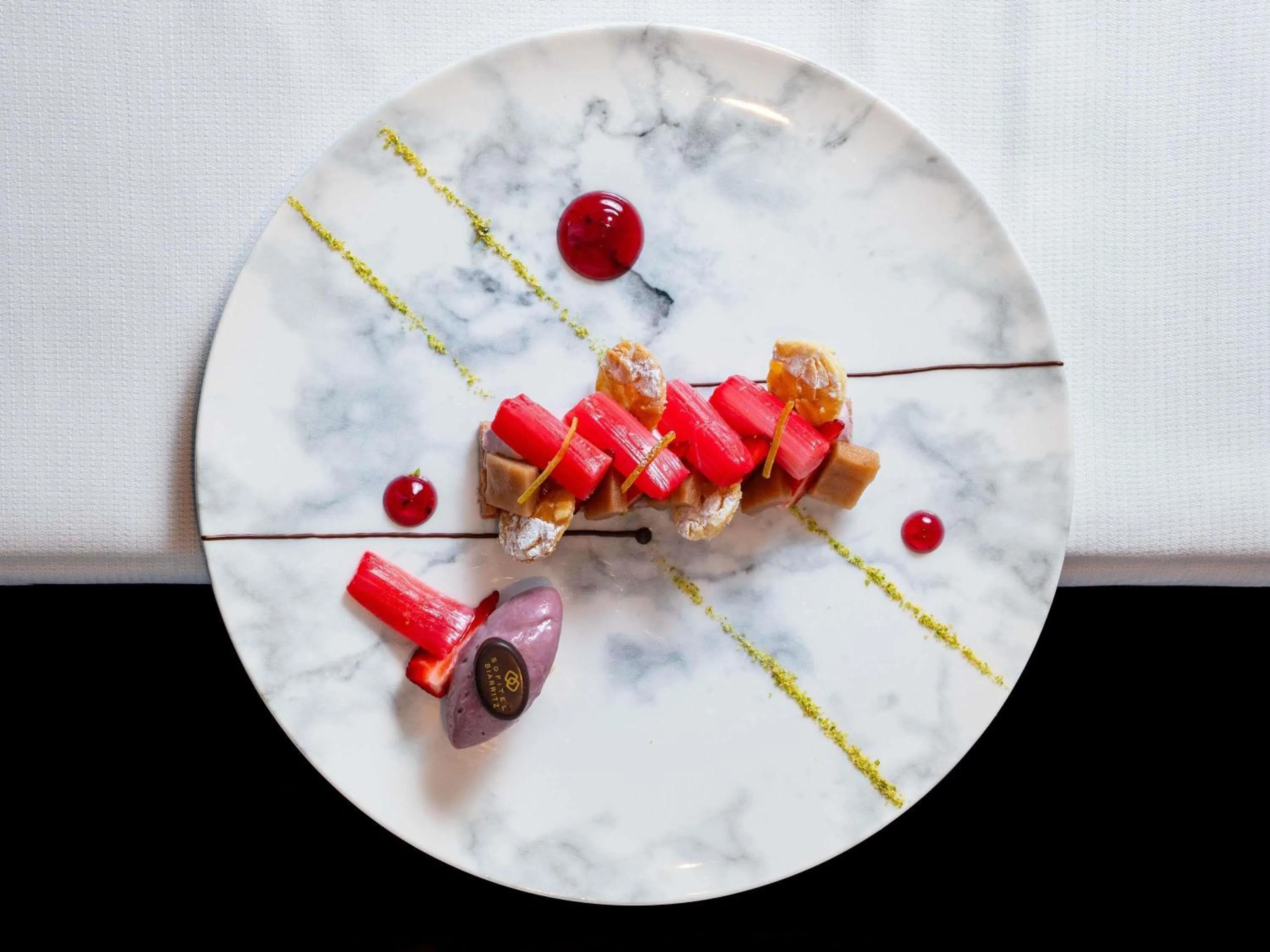 Restaurant/places to eat in Sofitel Biarritz Le Miramar Thalassa