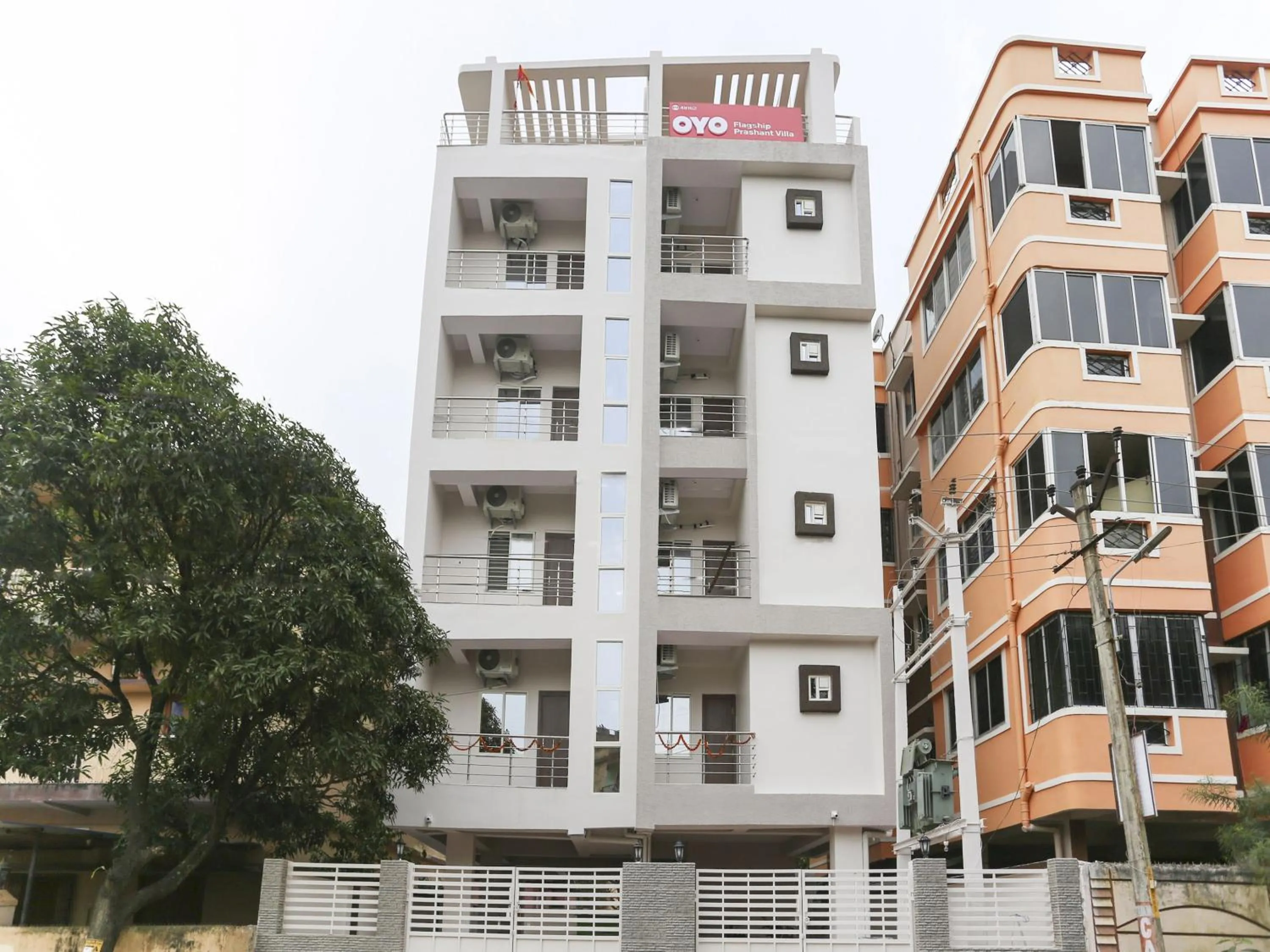 Facade/entrance in Super Hotel O Prashant Villa