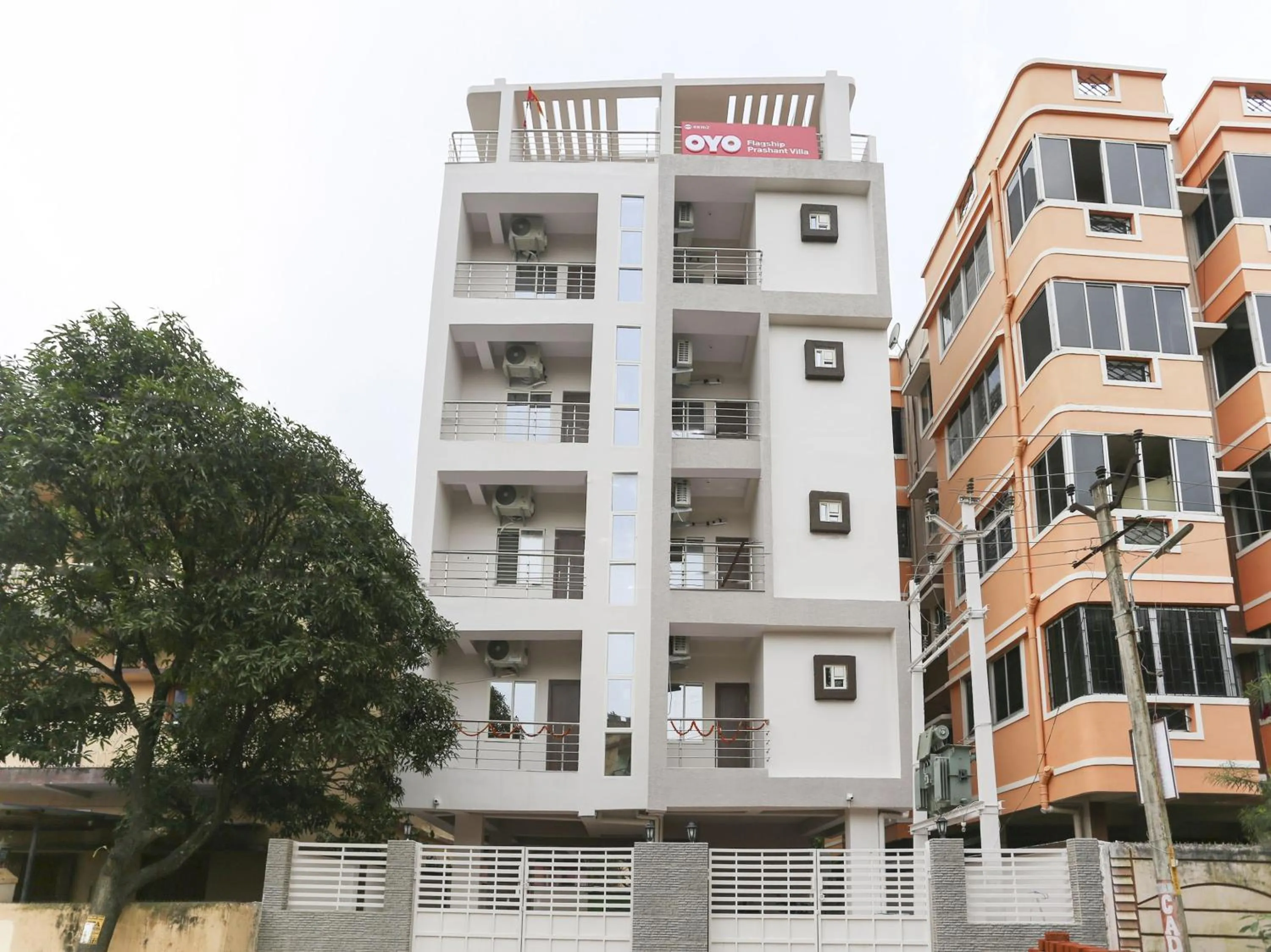 Facade/entrance in Super Hotel O Prashant Villa