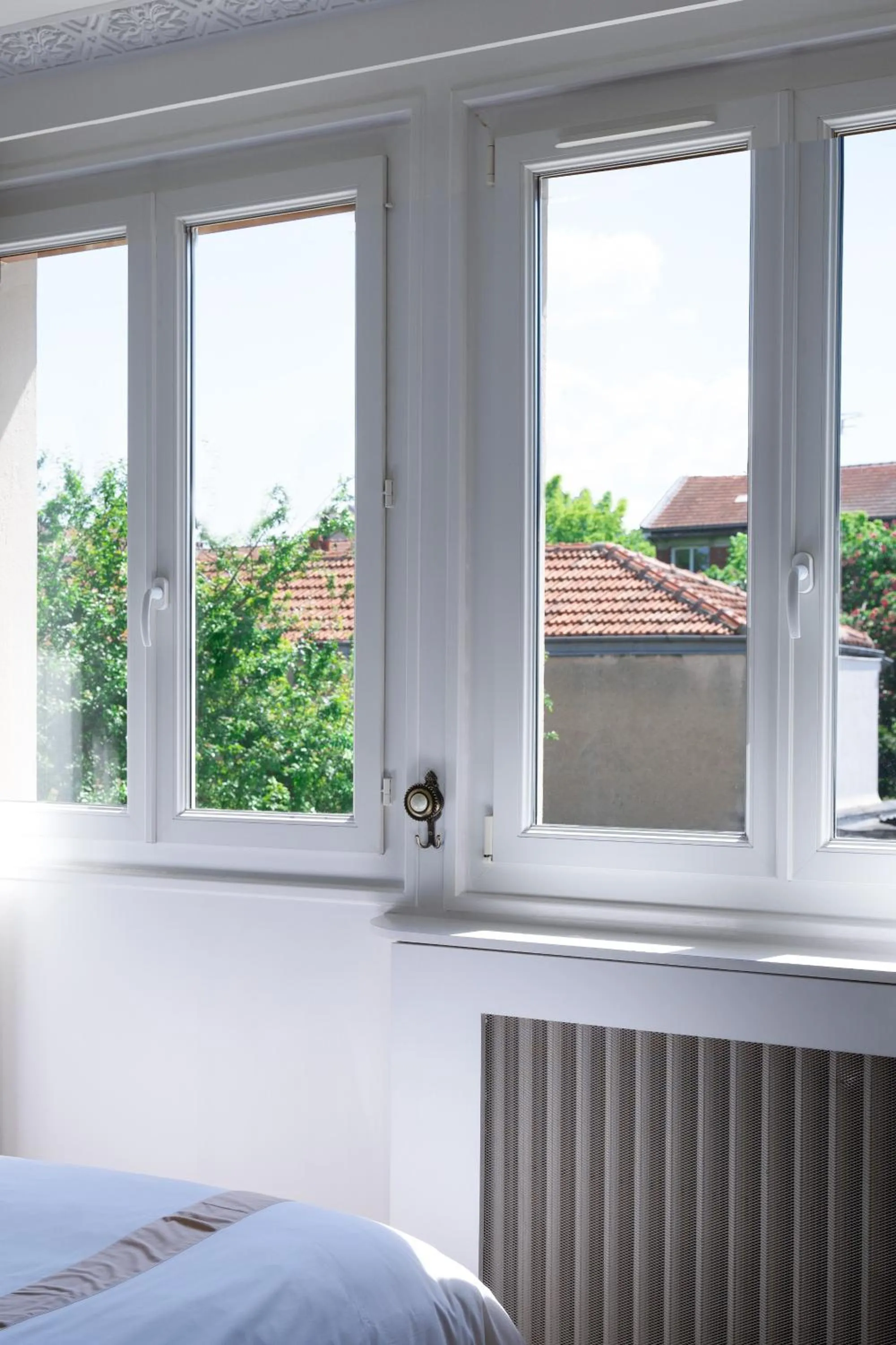 View (from property/room), Bed in La Maison Charentonneau