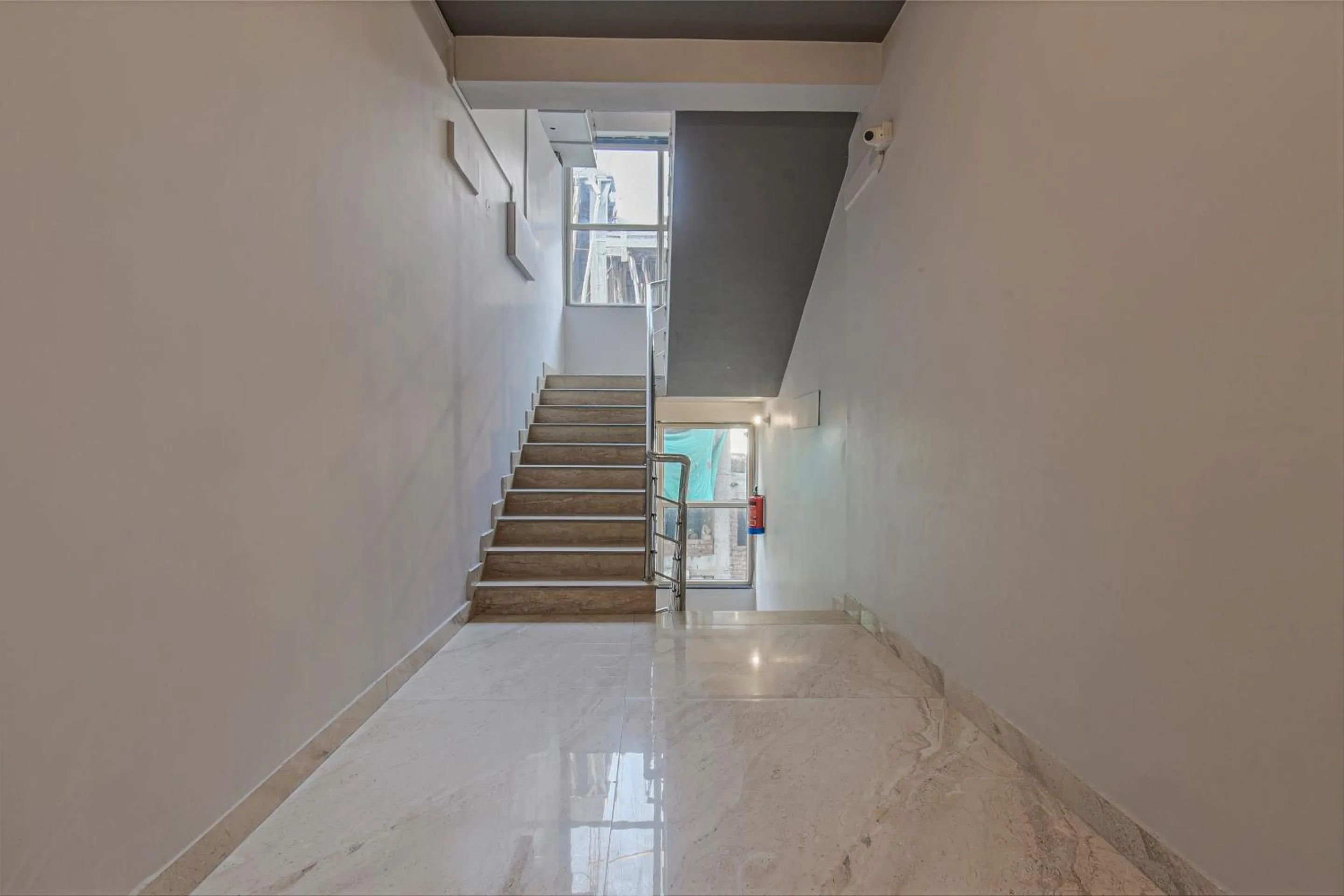 Lobby or reception in Super Townhouse Vidya Vihar