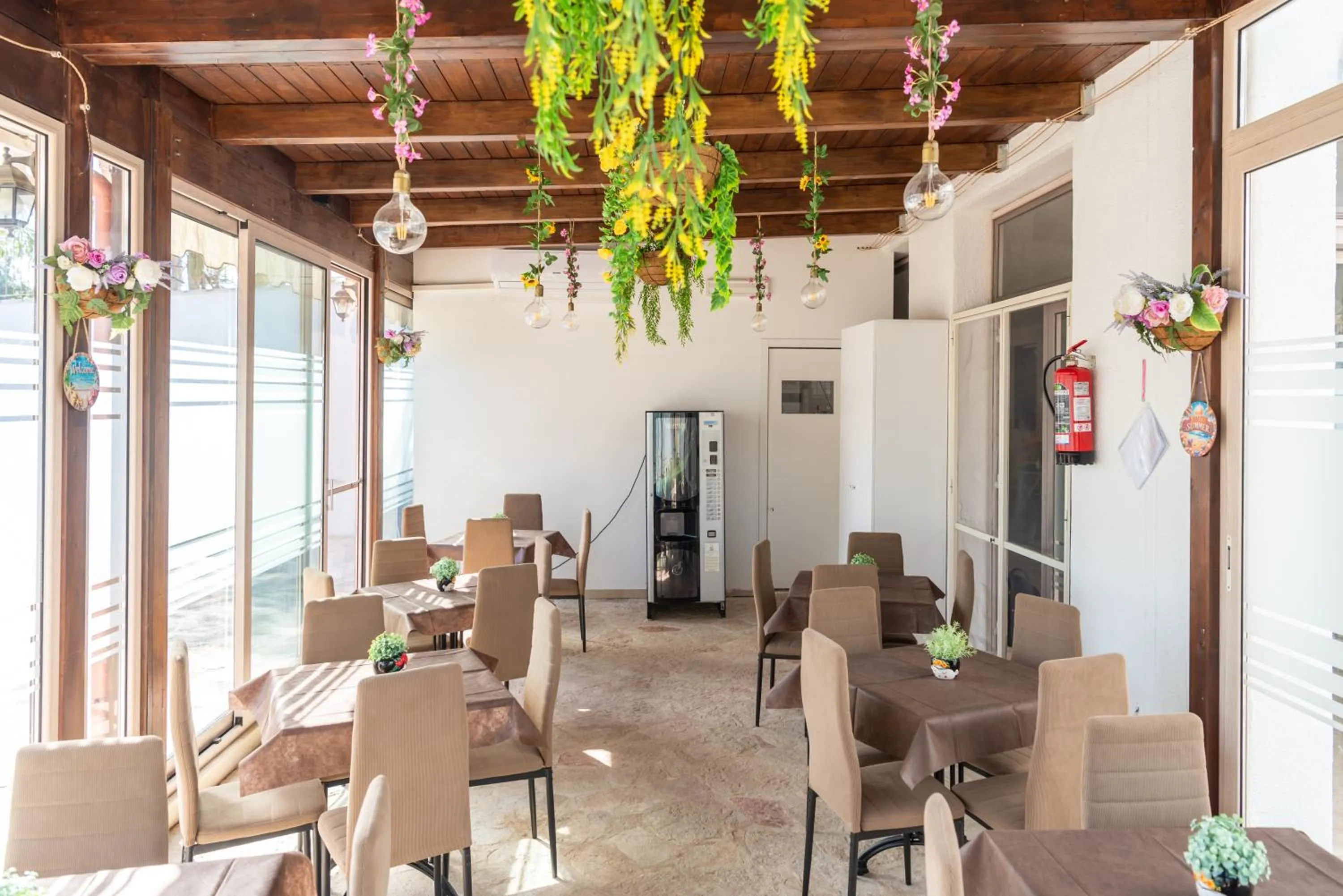 Restaurant/places to eat in B&B Tenuta Barone