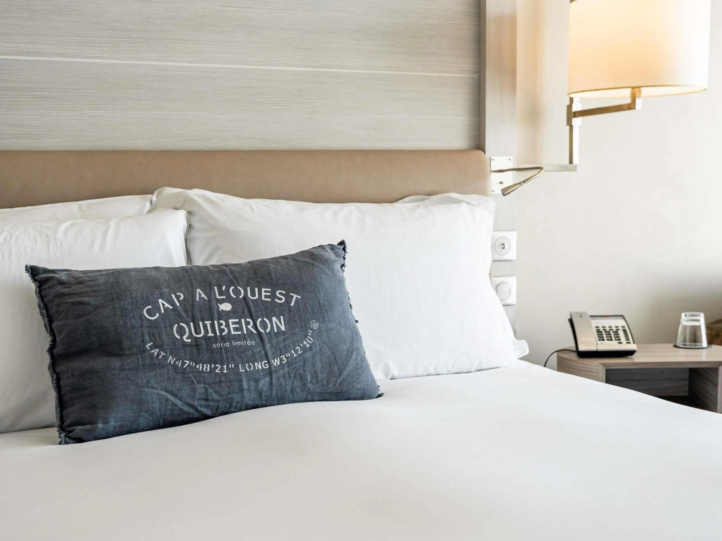 Bedroom, Bed in Sofitel Quiberon Thalassa sea & spa