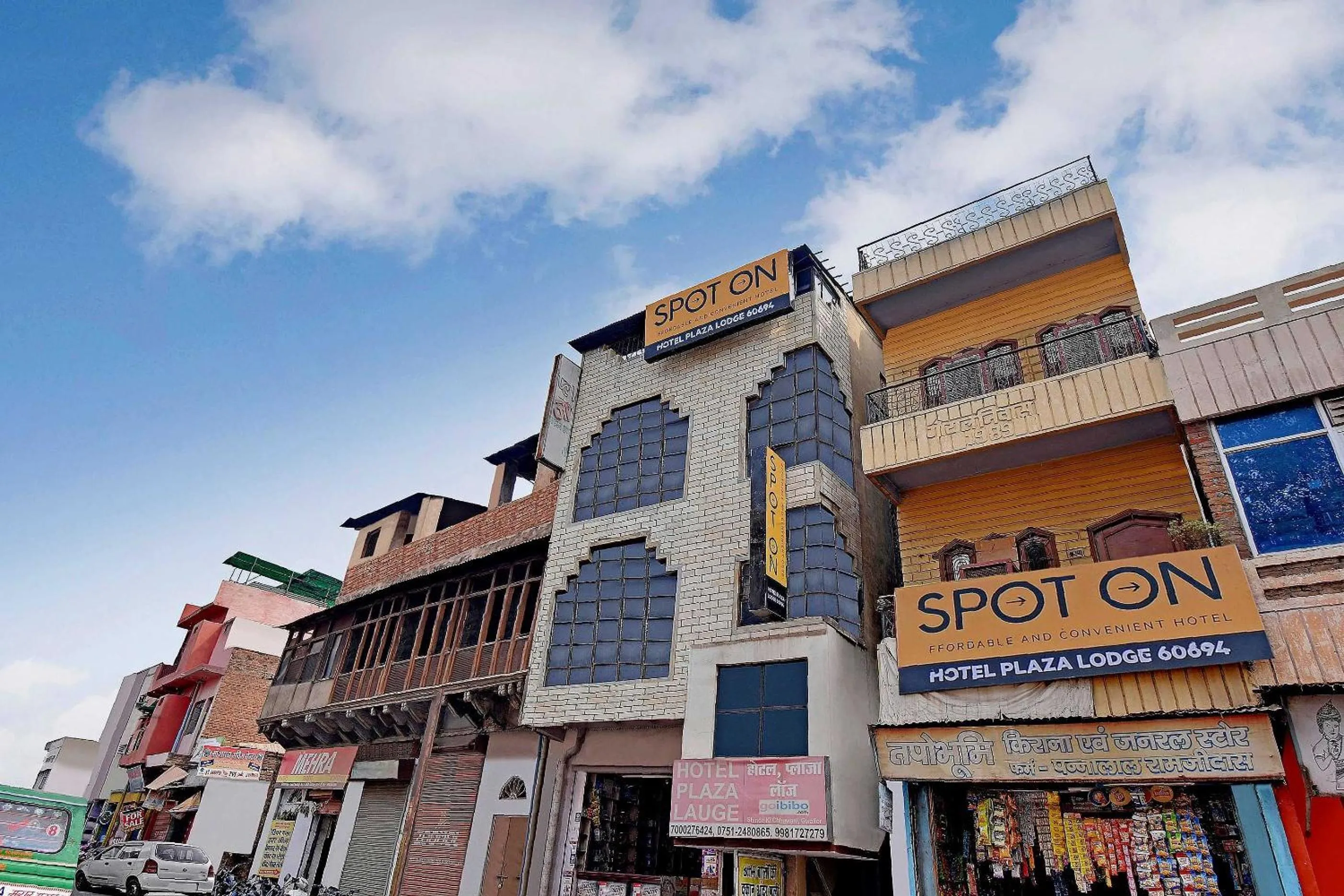 Facade/entrance in Hotel O Plaza Lodge