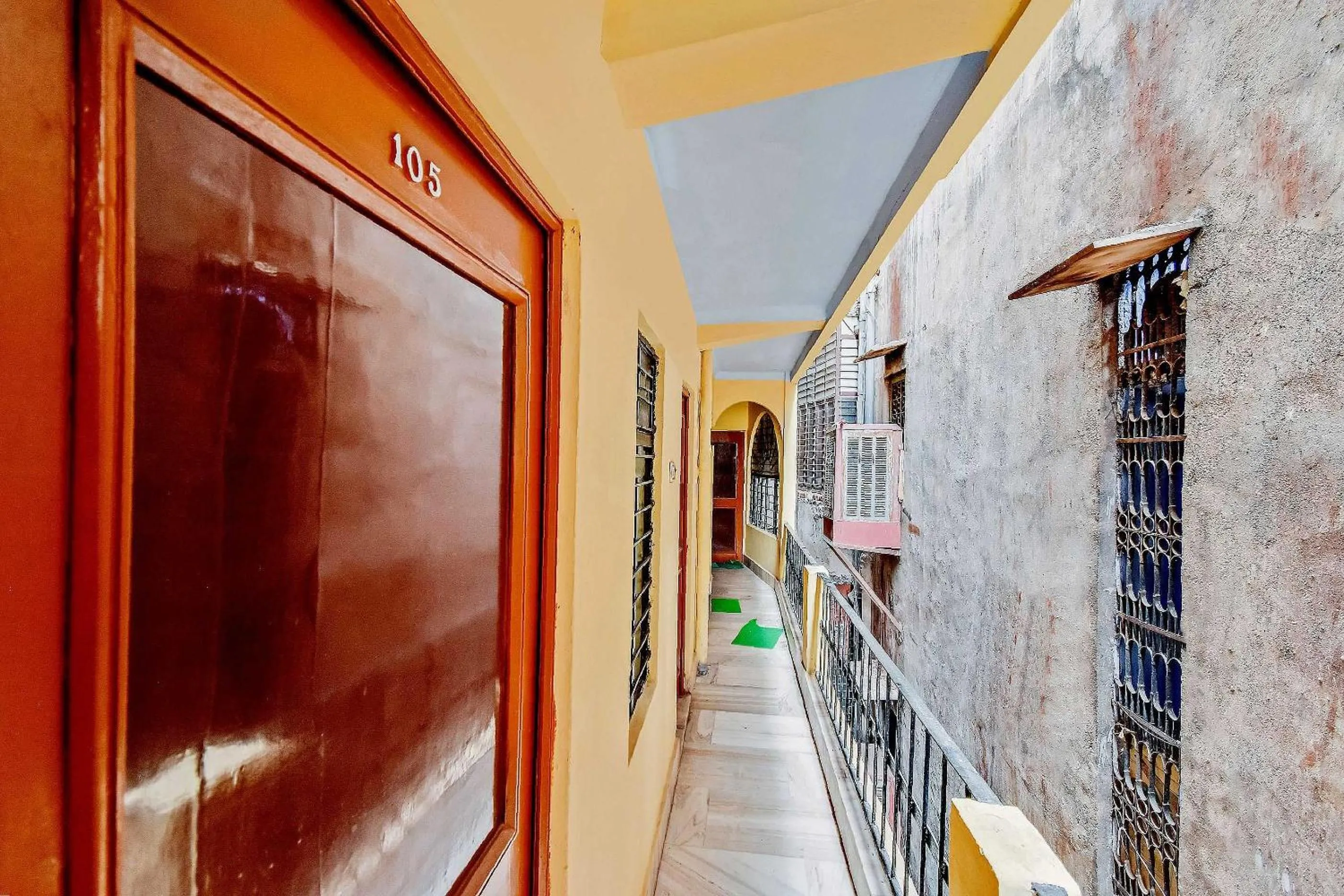 Lobby or reception in Hotel O Plaza Lodge