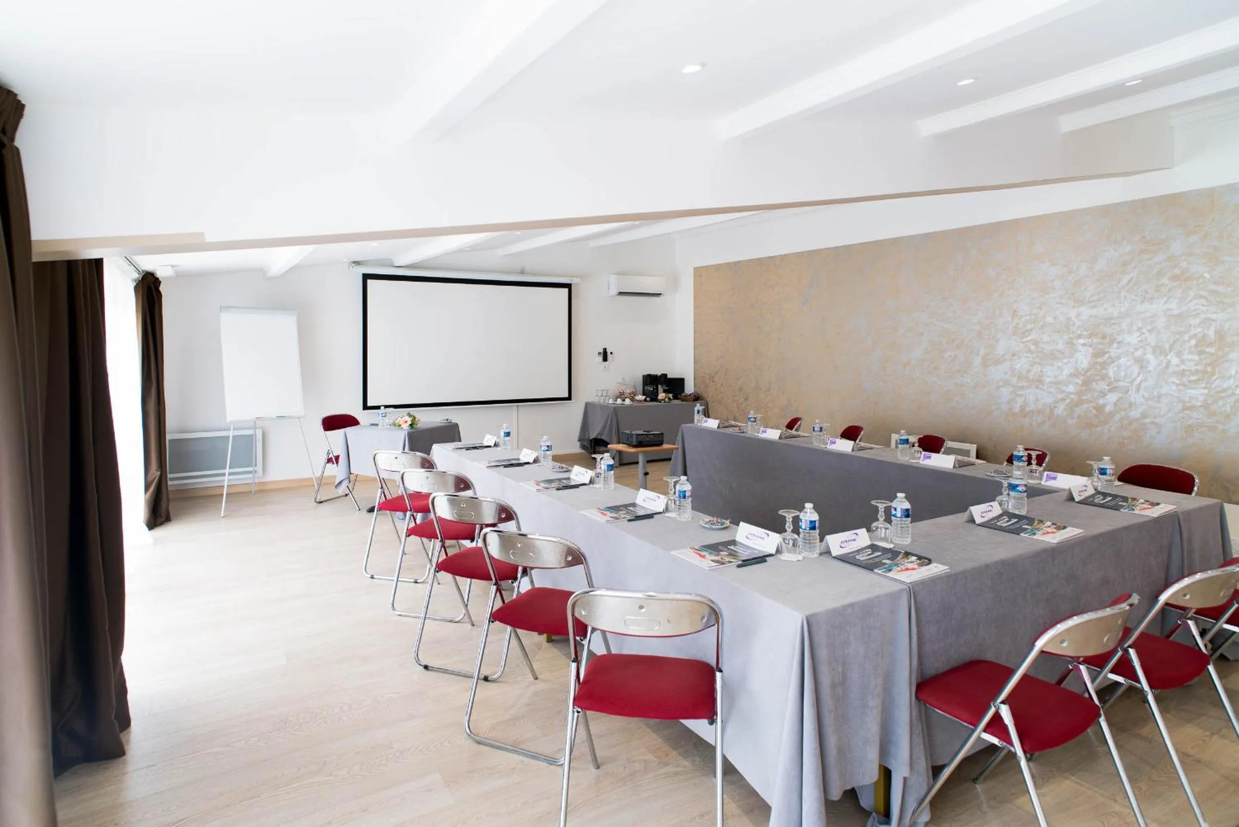 Business facilities in Ariane Hôtel Fos sur Mer