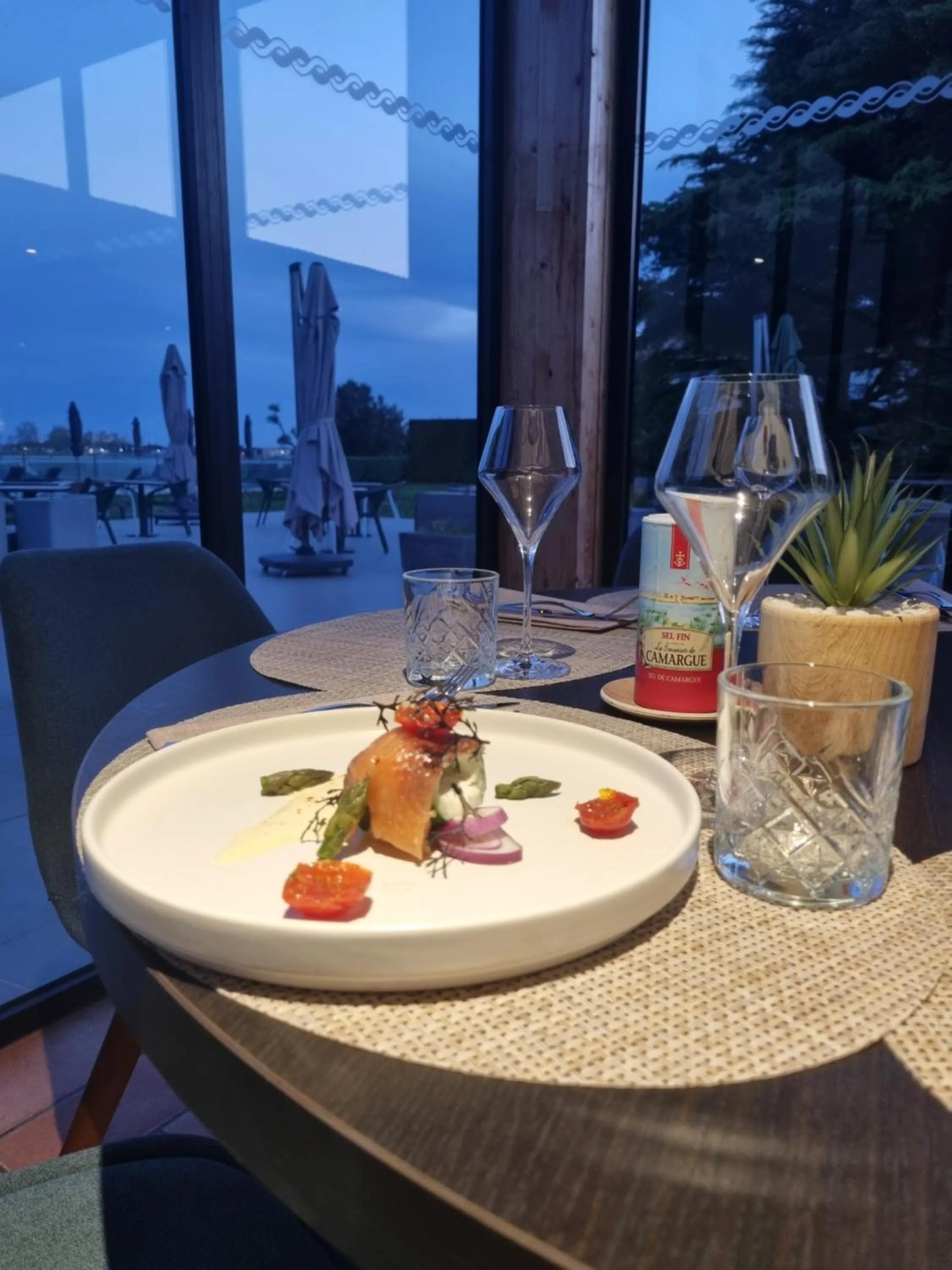 Restaurant/places to eat in Ariane Hôtel Fos sur Mer