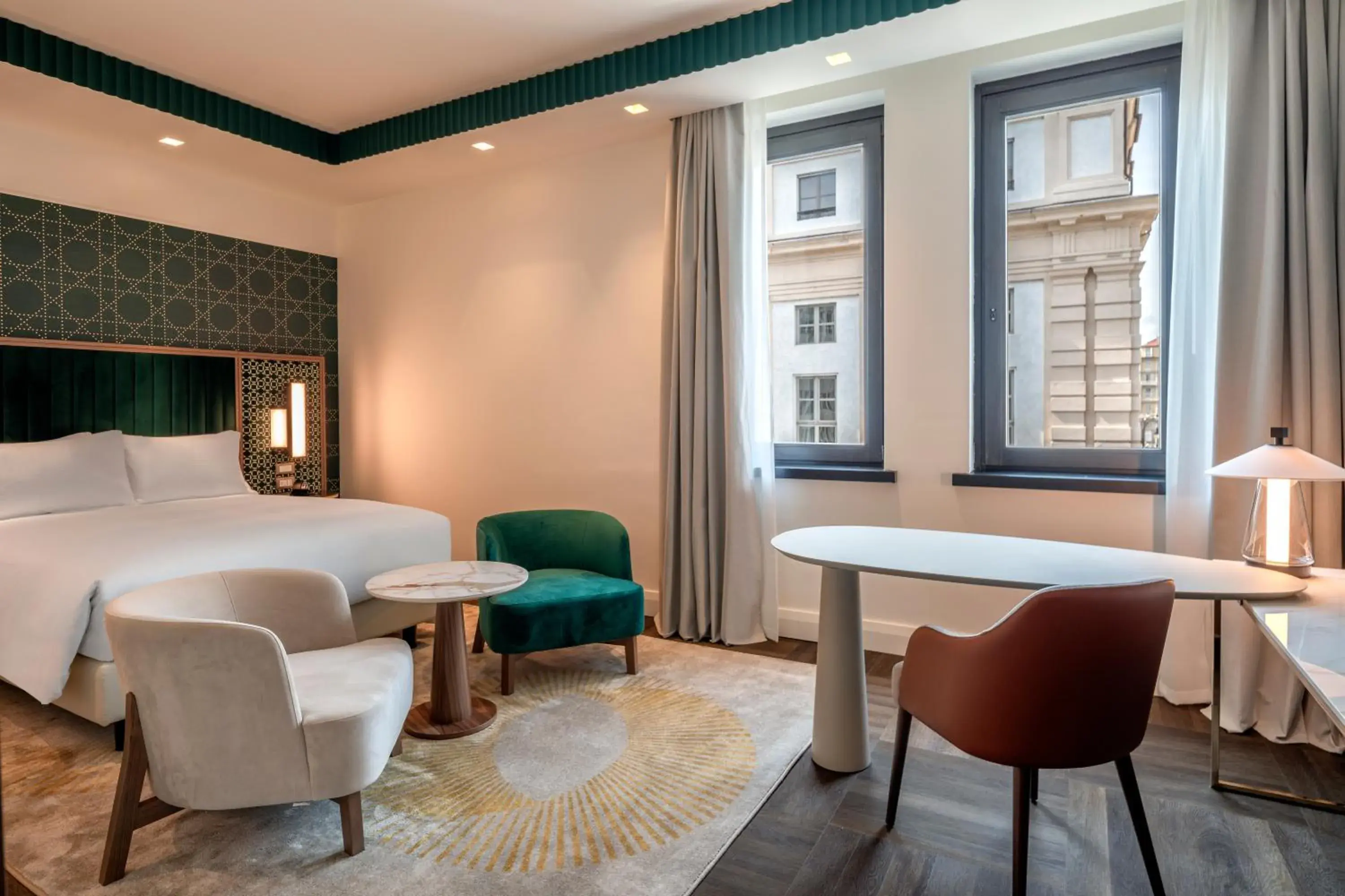 Deluxe King Room in Hilton Turin Centre Deluxe King Room in Hilton Turin Centre