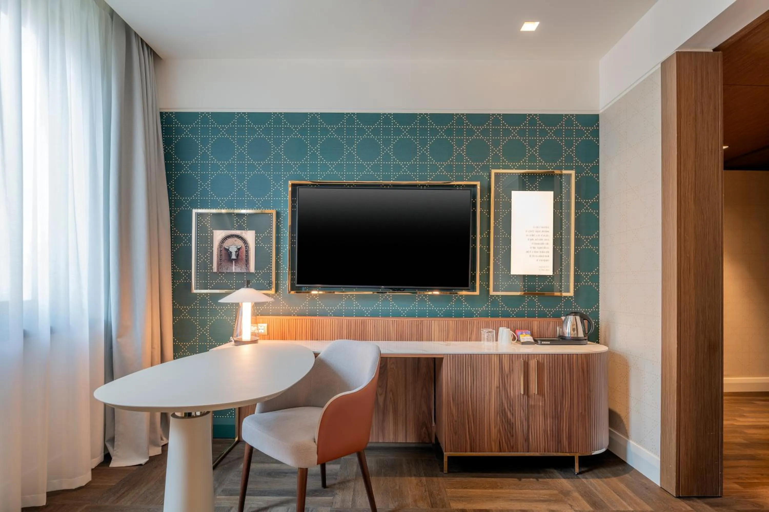 TV and multimedia in Hilton Turin Centre