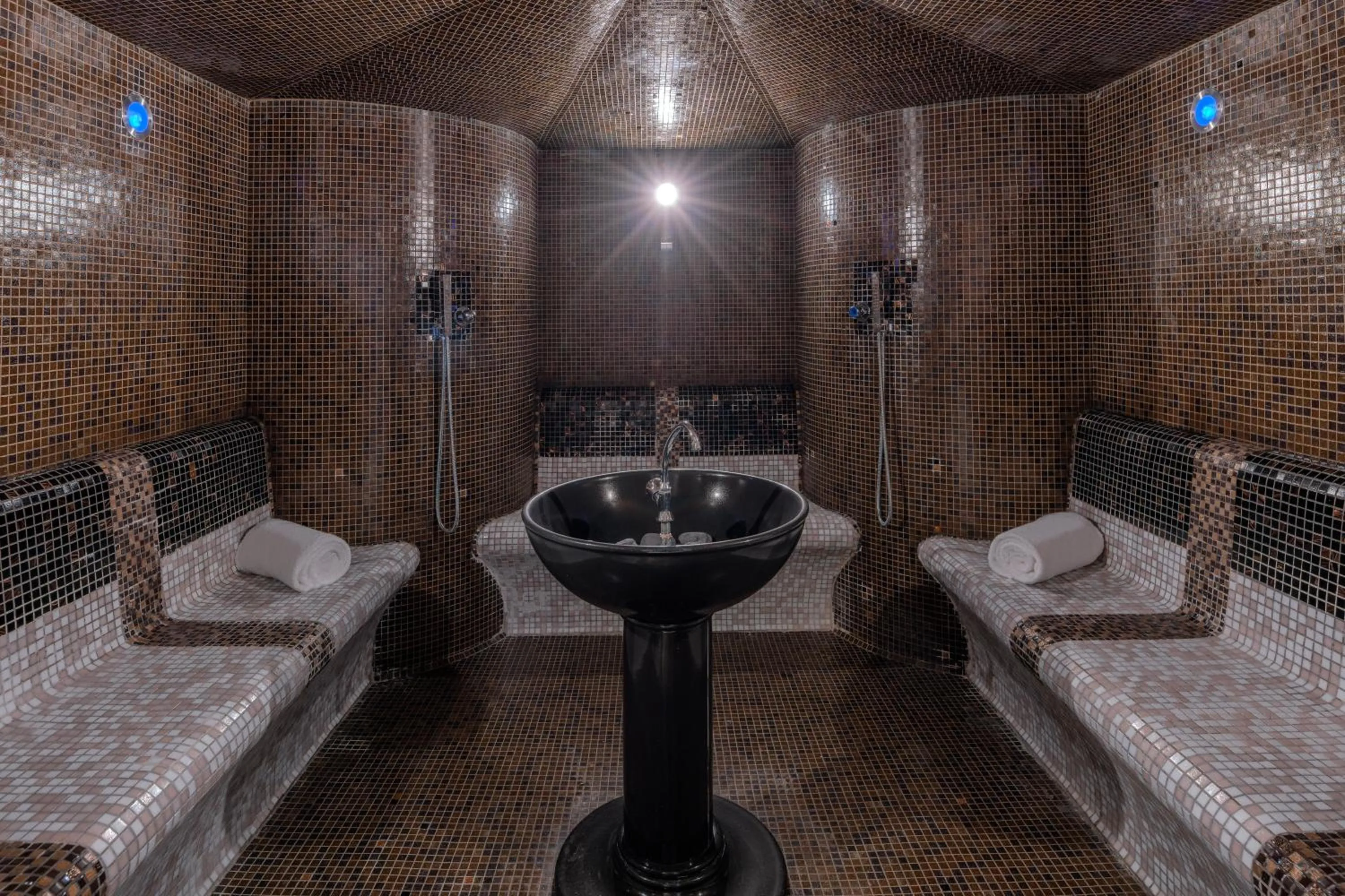 Steam room in Hilton Turin Centre