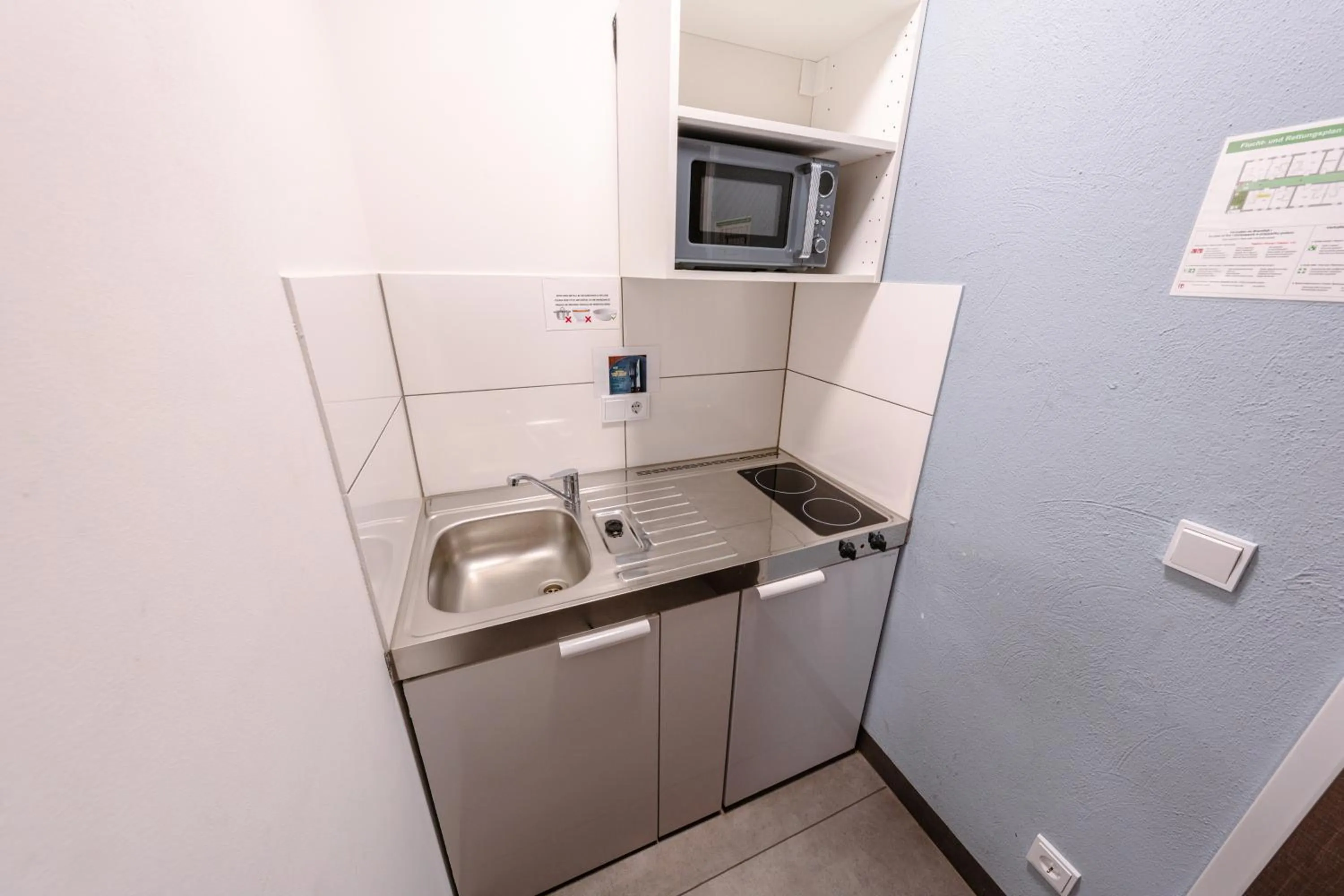 microwave in NeoHostel