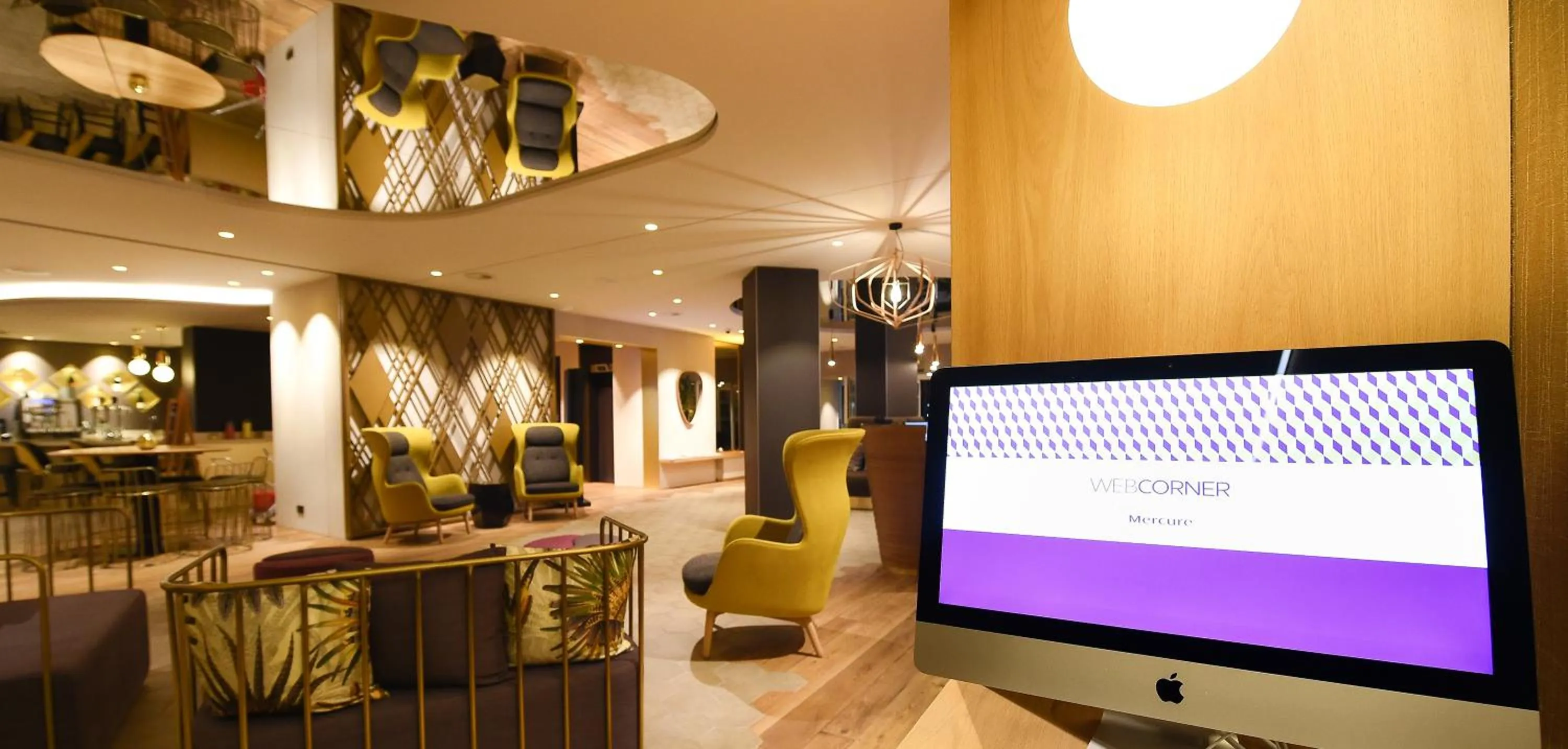 Lobby or reception in Mercure Dijon Centre Clemenceau