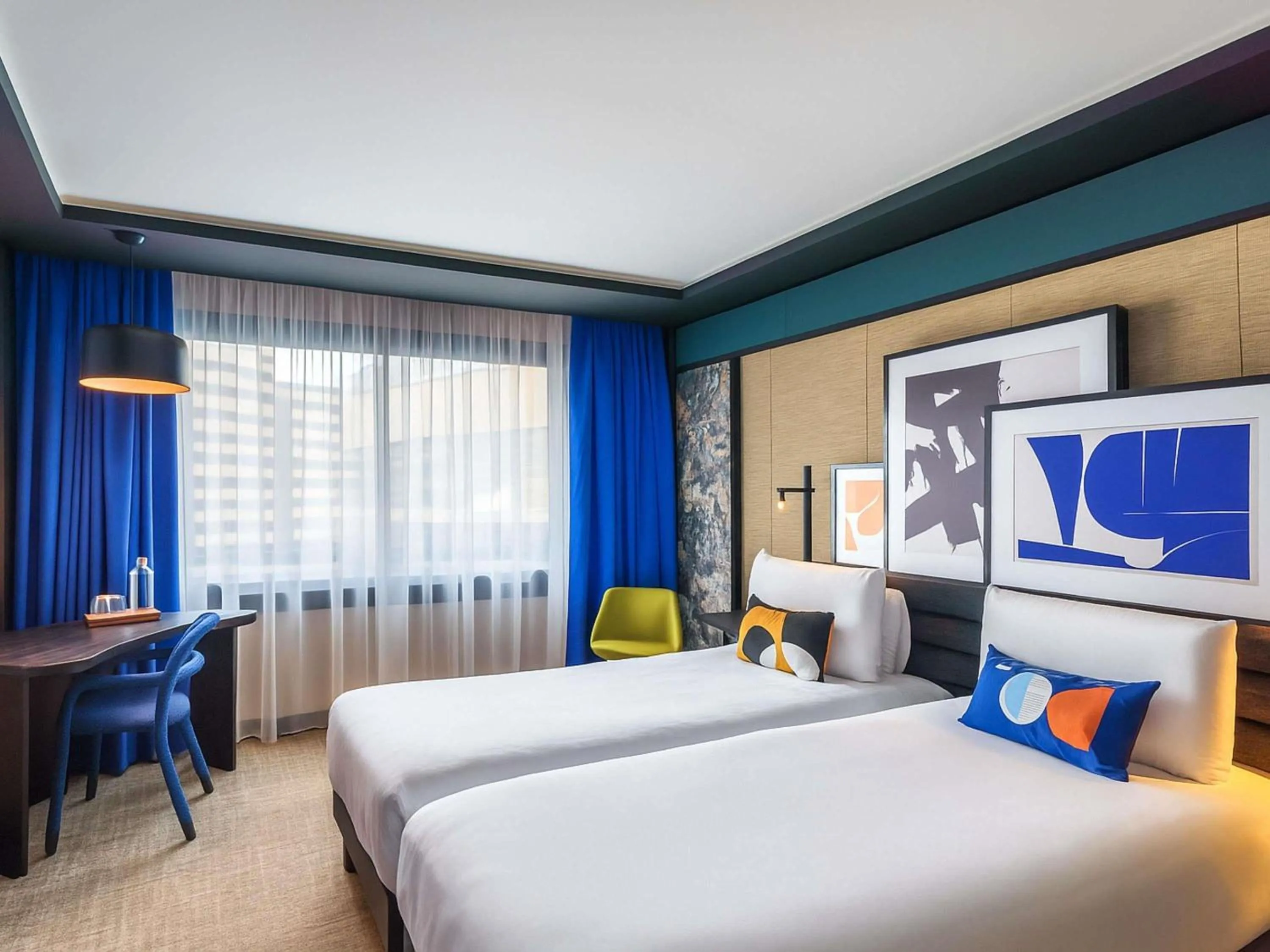 Bedroom, Bed in Mercure Dijon Centre Clemenceau