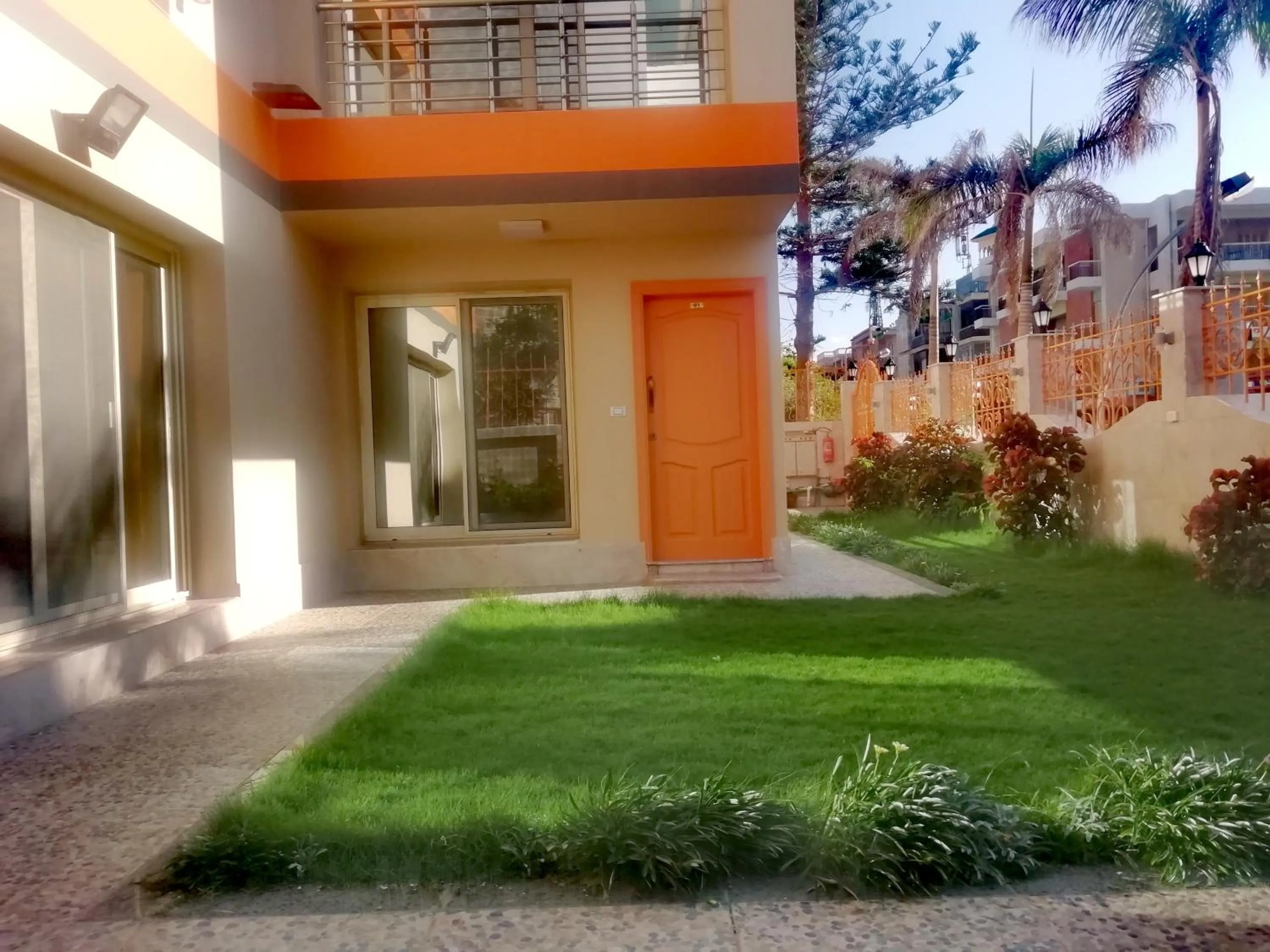 Facade/entrance in Al Raya Apartments