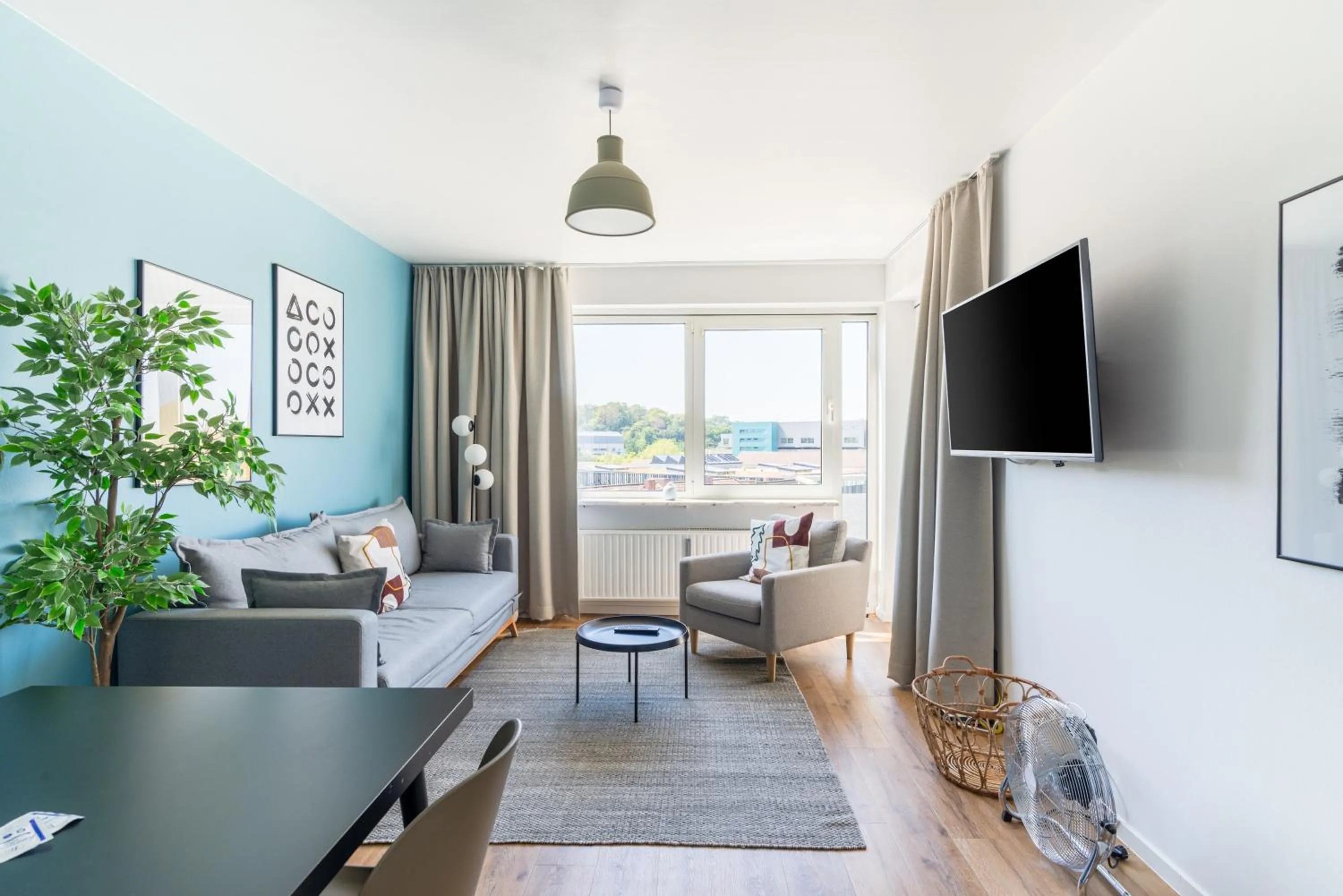 Living room in Limehome Wolfsburg Porschestraße