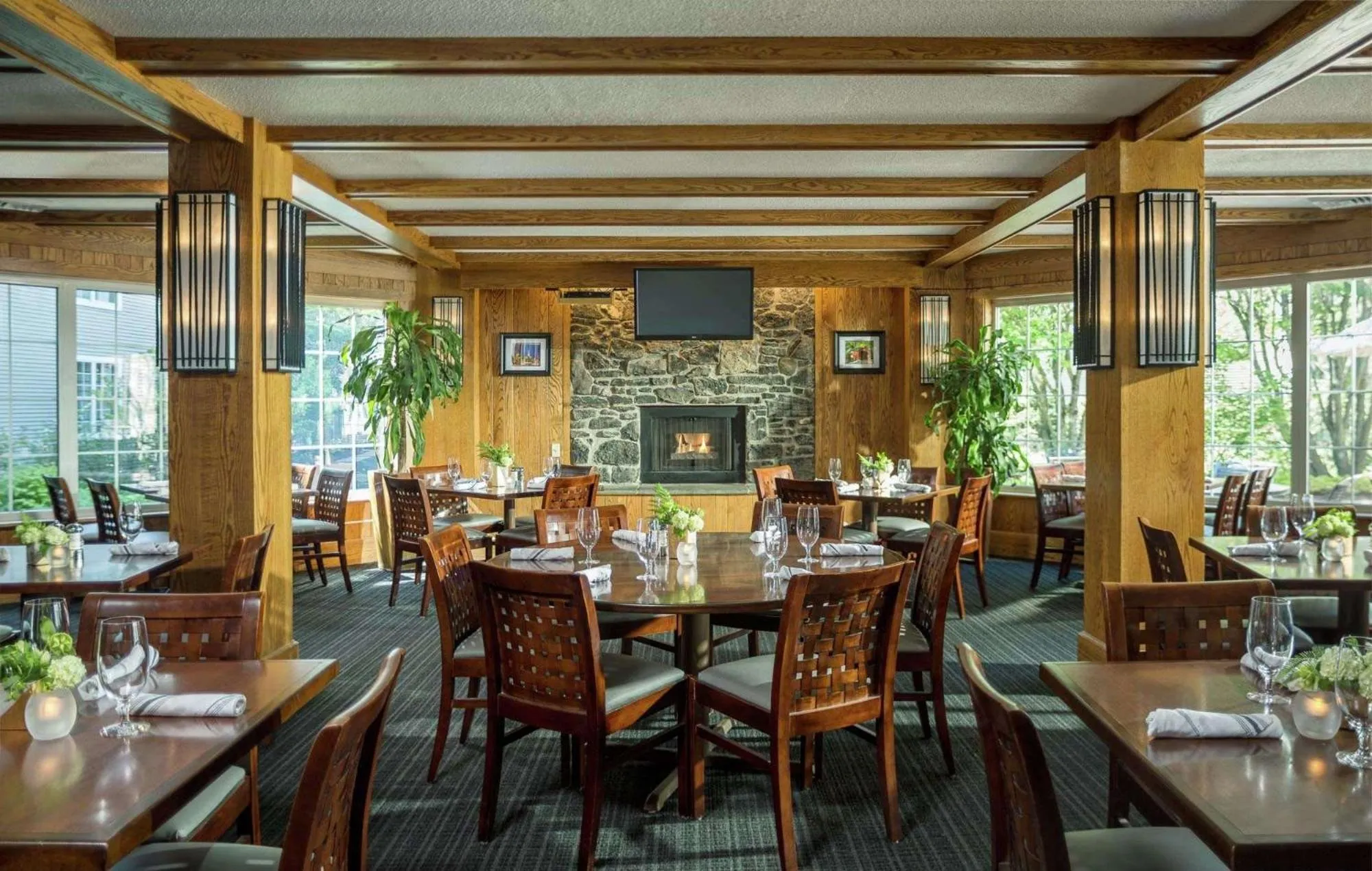 Restaurant/places to eat in DoubleTree by Hilton Hotel Burlington Vermont