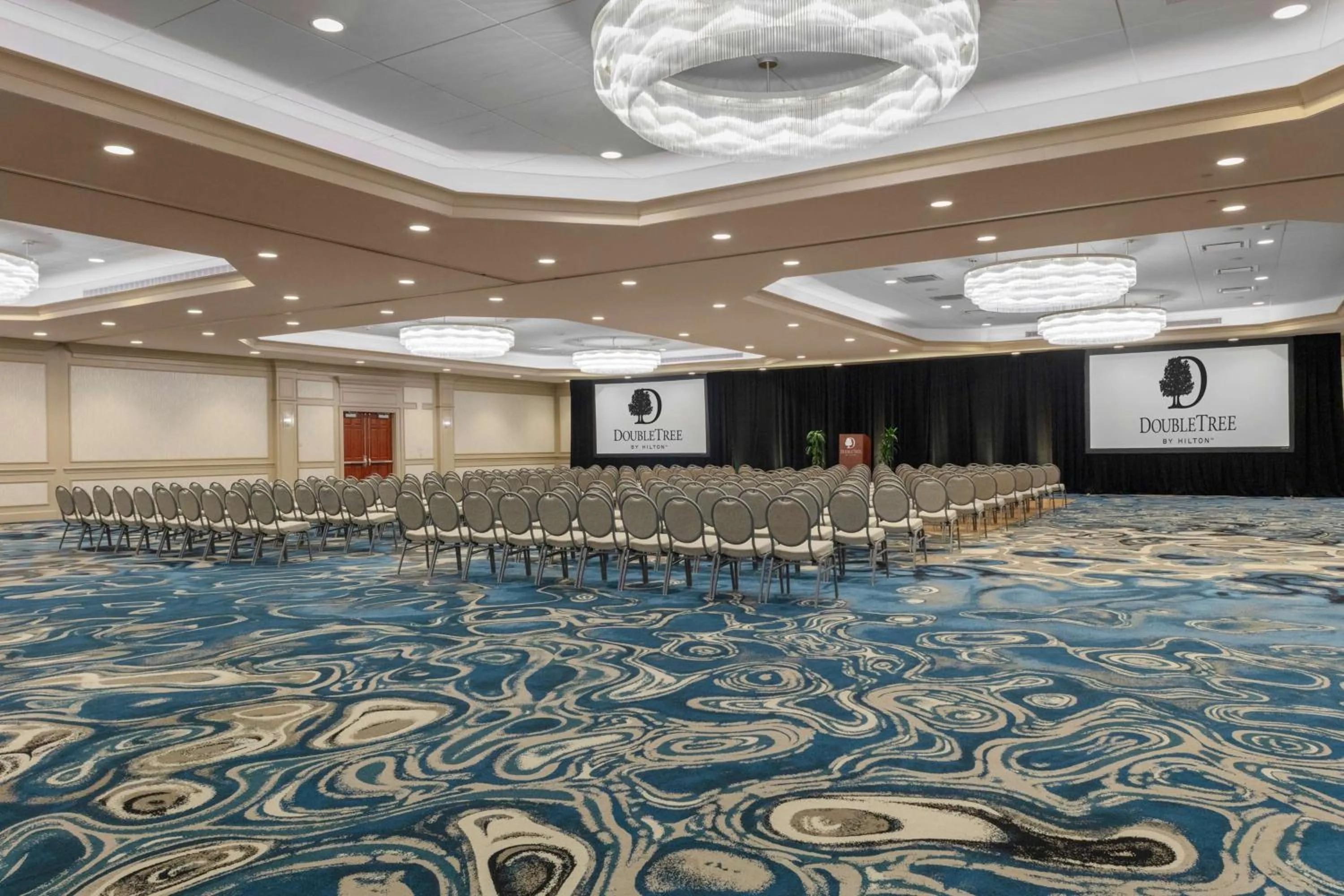 Meeting/conference room in DoubleTree by Hilton Hotel Burlington Vermont