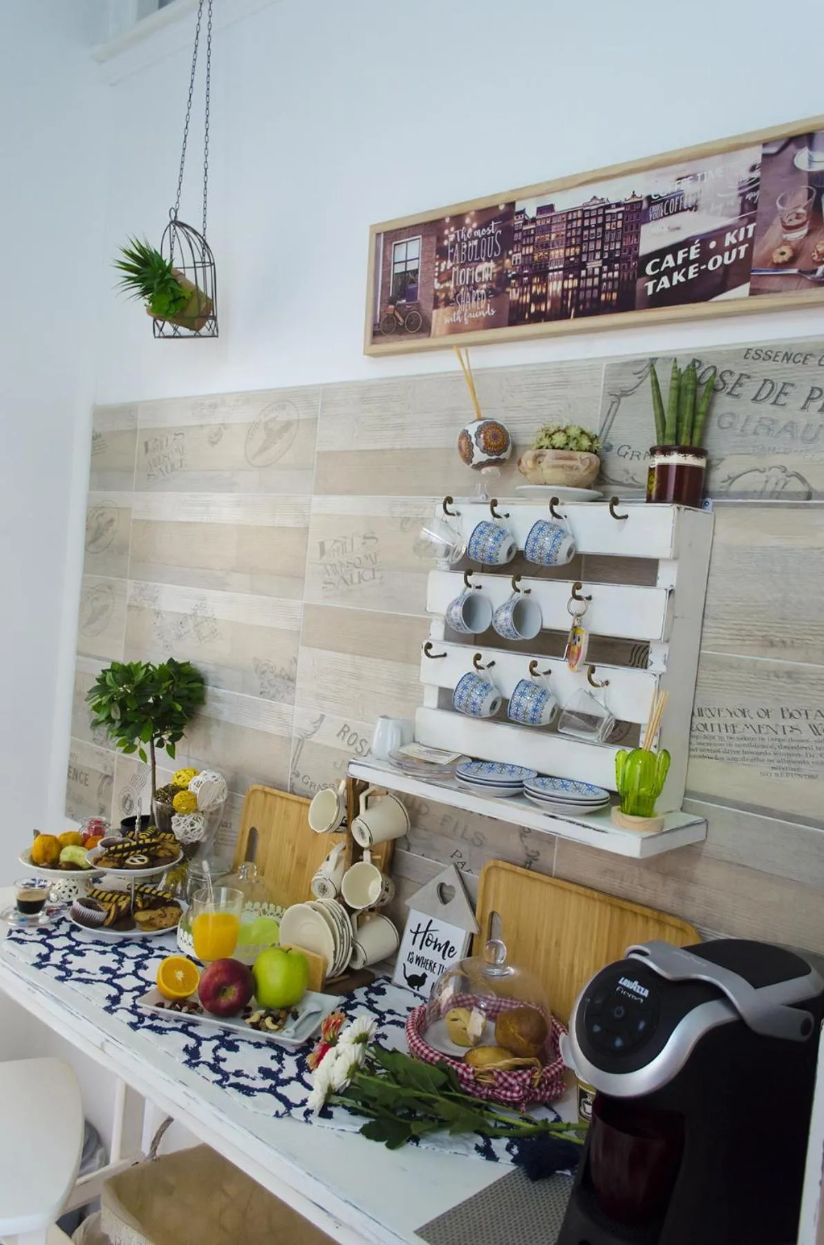 Coffee/tea facilities in Ingrosso House