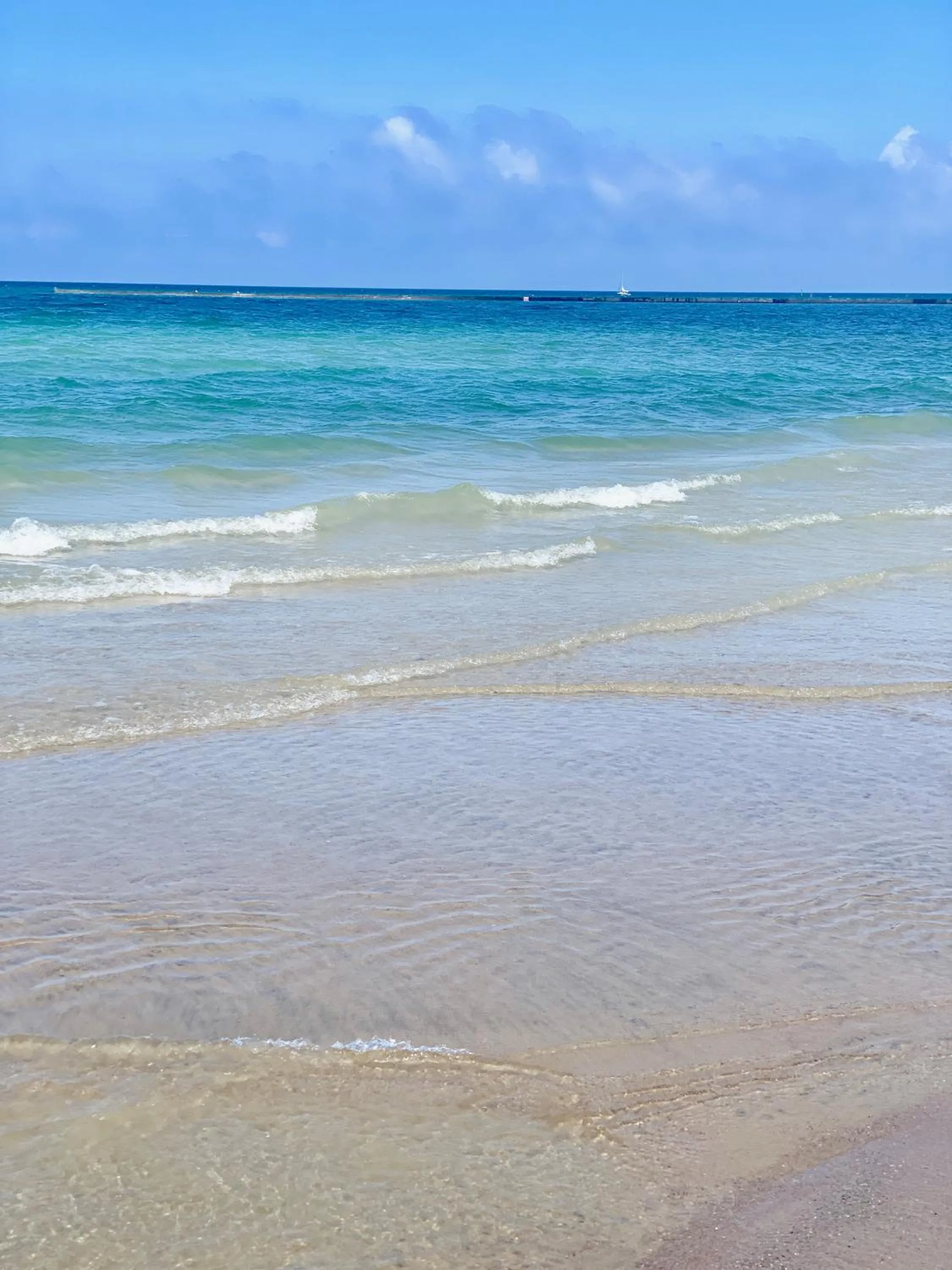 Beach in Paradise Inn On the Beach