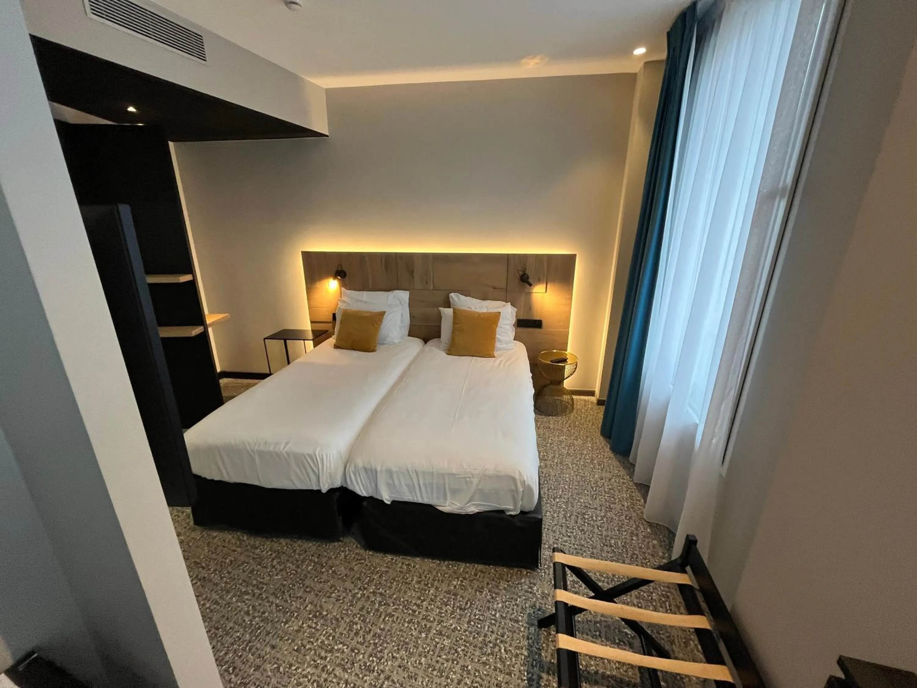 Bed in Mercure Epinal Centre