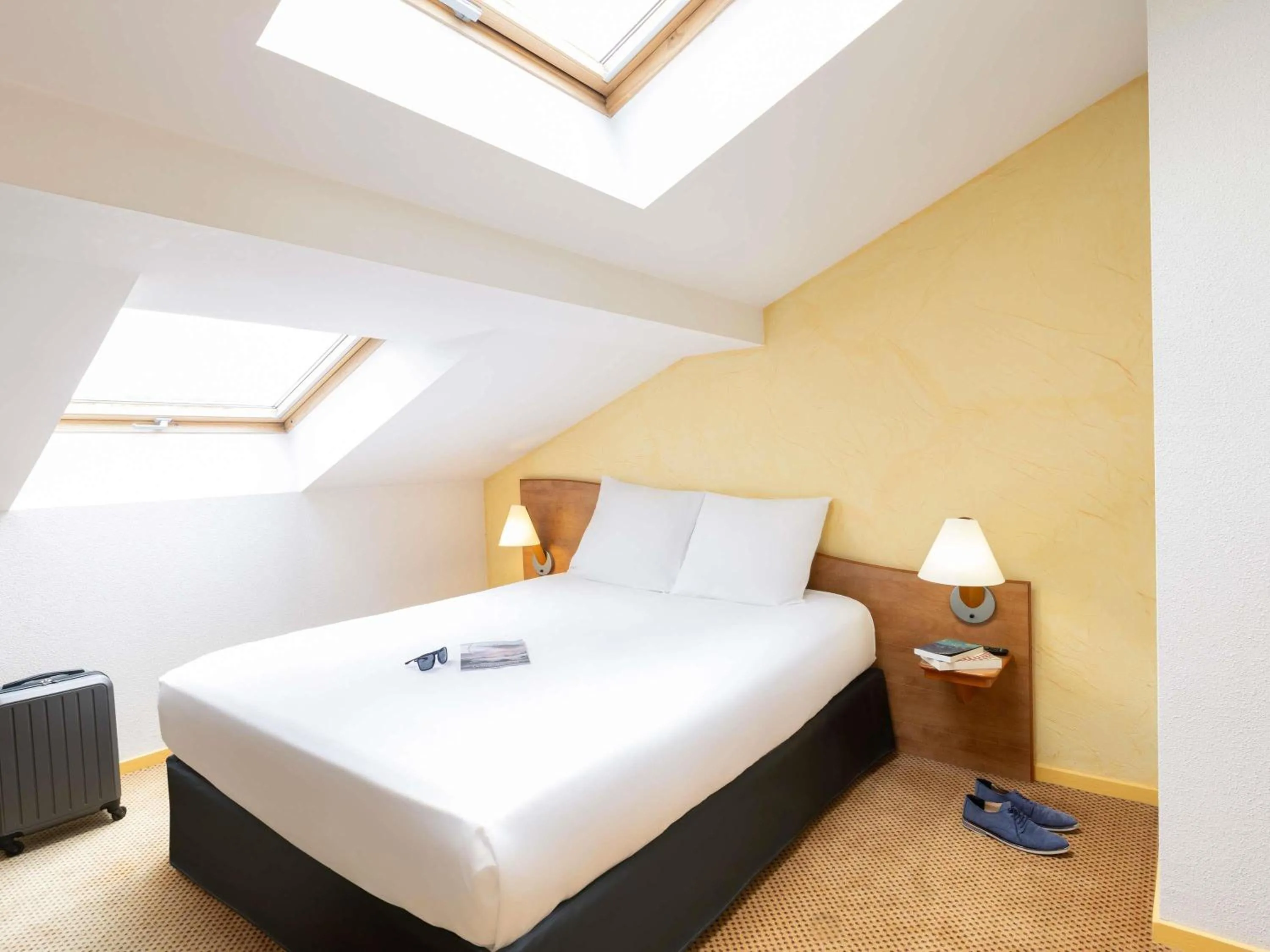 Bedroom, Bed in Mercure Epinal Centre