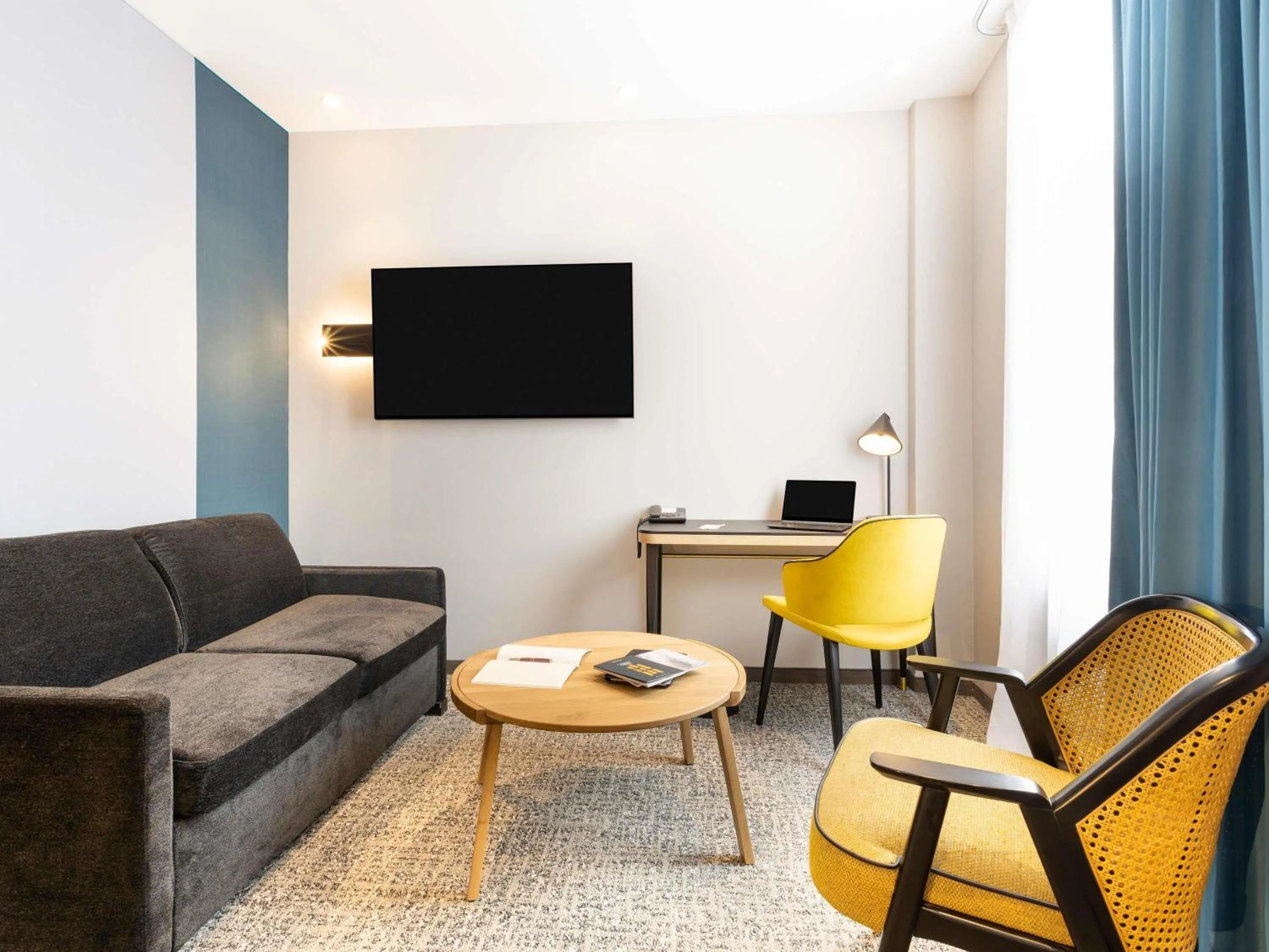 Bedroom in Mercure Epinal Centre