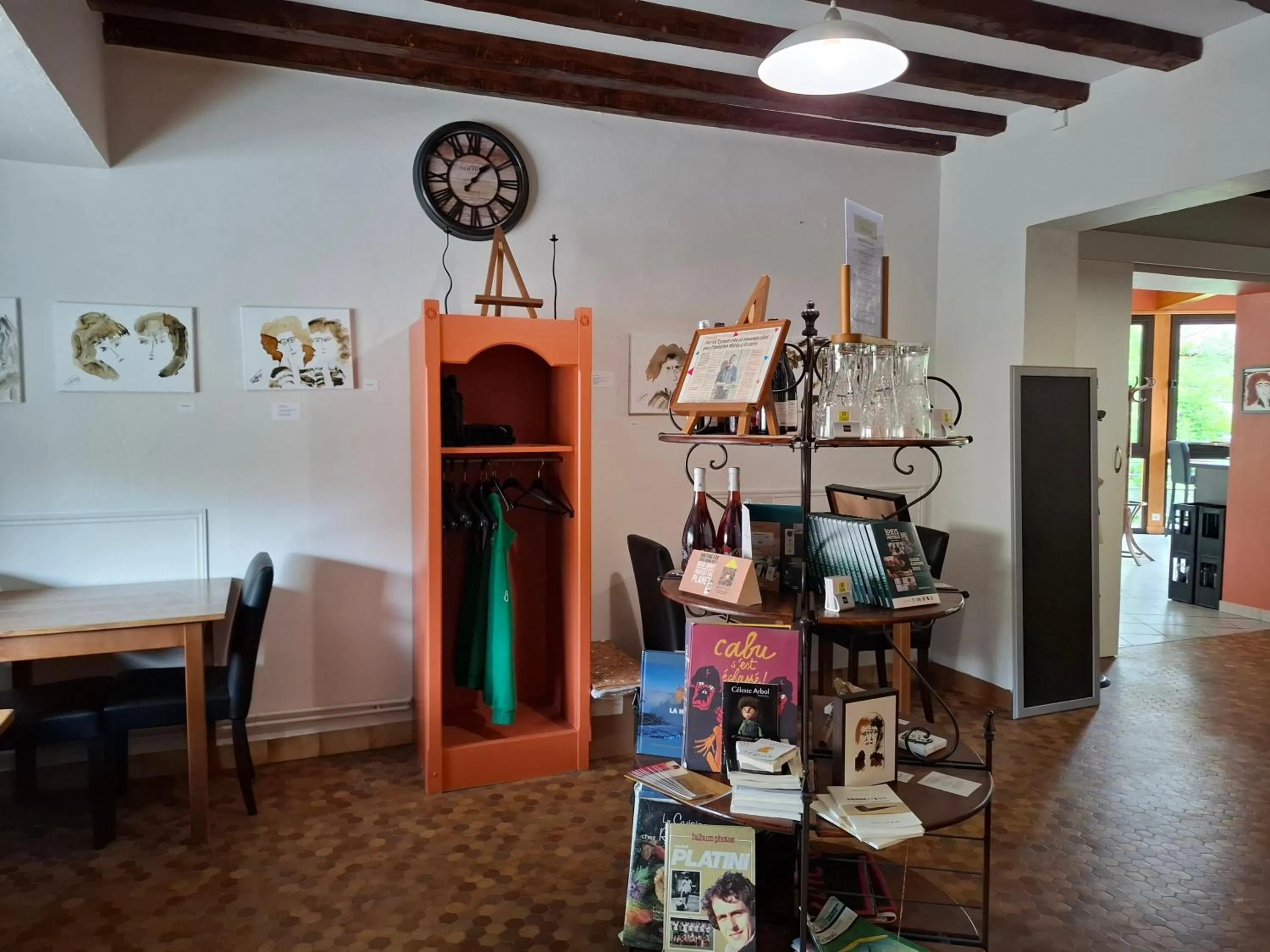 Property building in Logis Hotel Restaurant Auberge Les Rives de l'Arzon