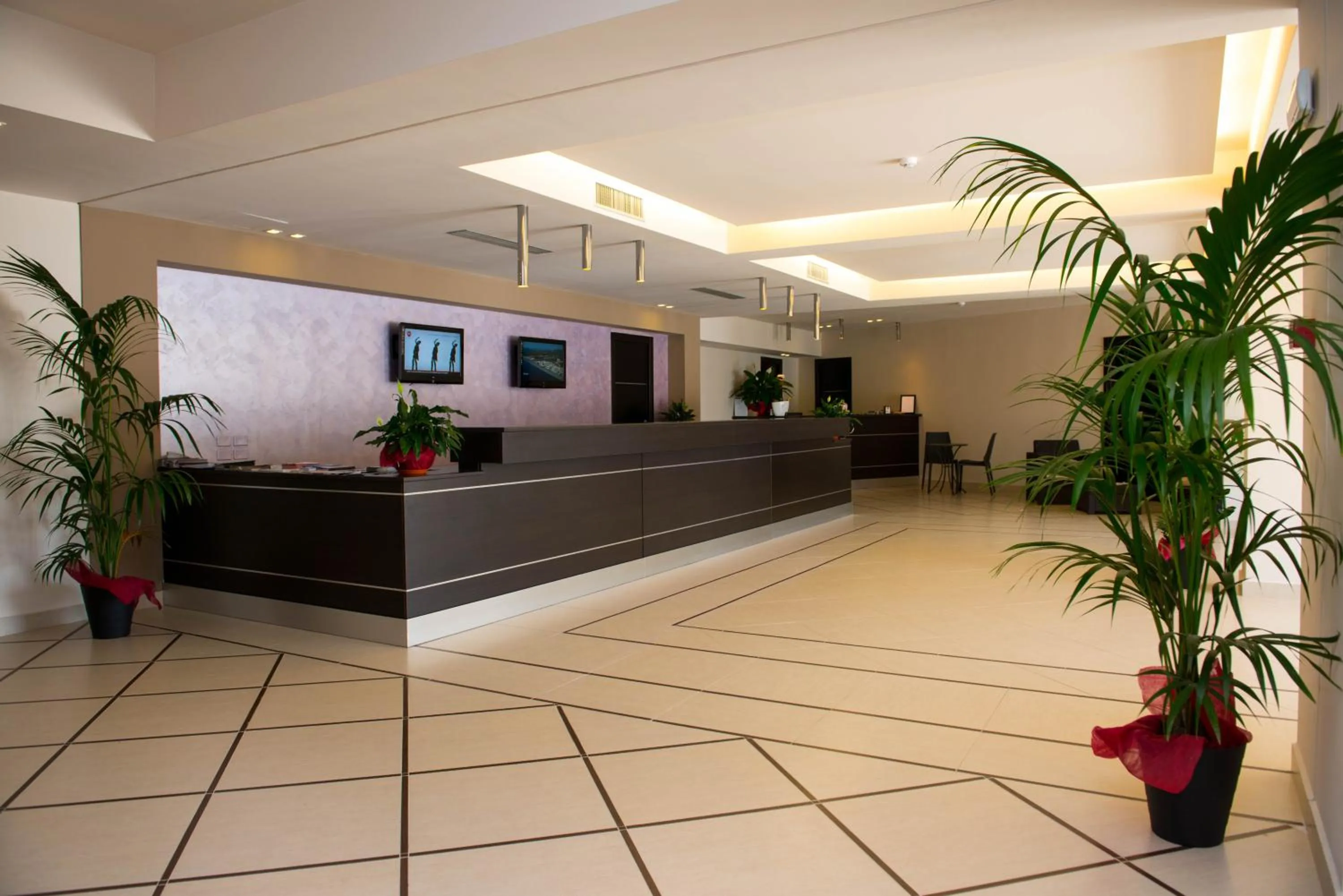 Lobby or reception in Elihotel