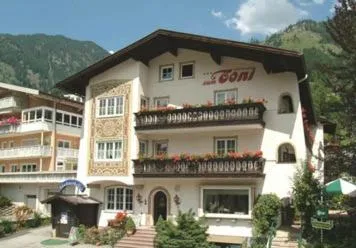 Property building in Hotel zum Toni