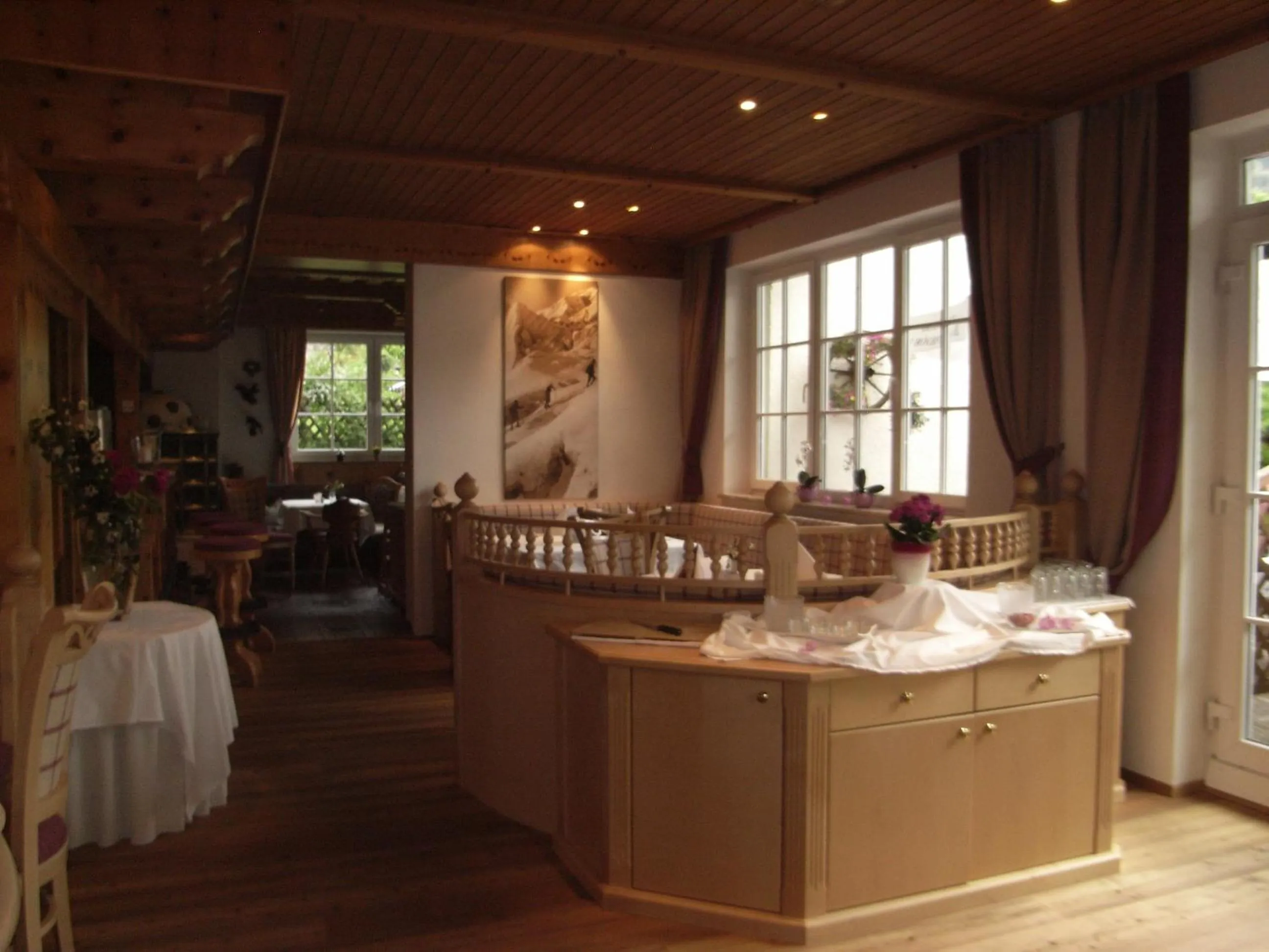 Restaurant/places to eat in Hotel zum Toni