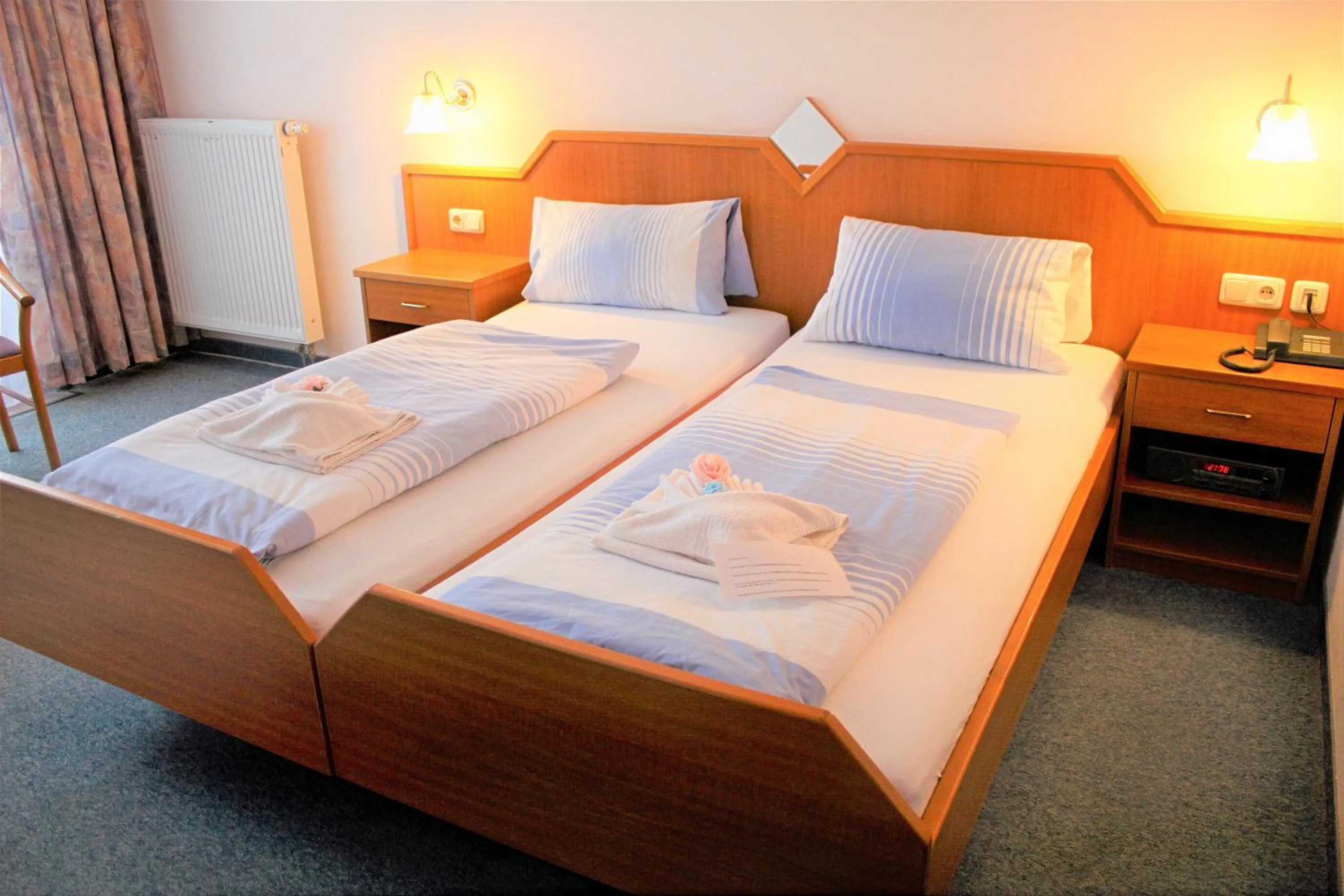 Bed in Waldhotel Feldbachtal
