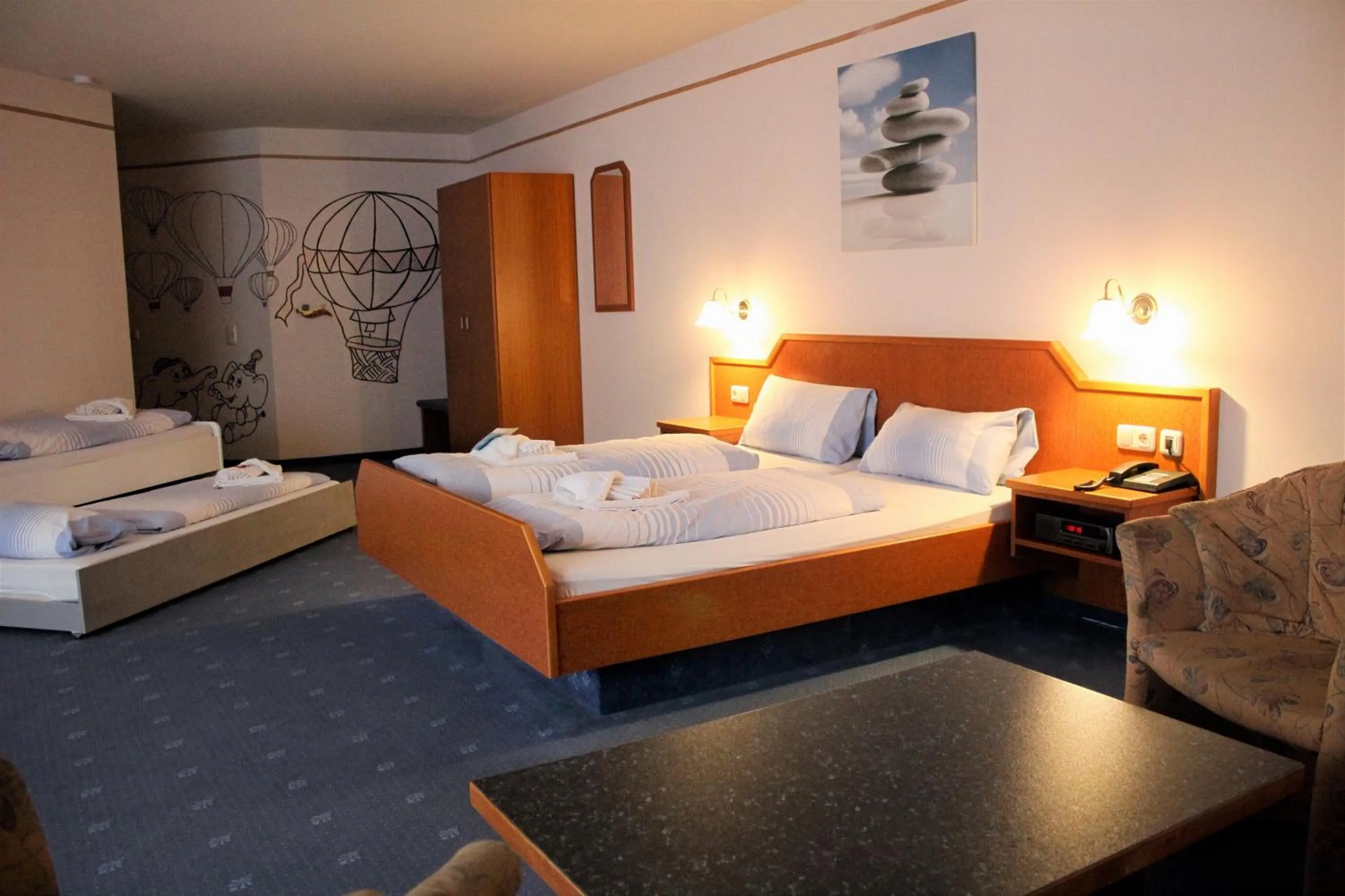 Bed in Waldhotel Feldbachtal