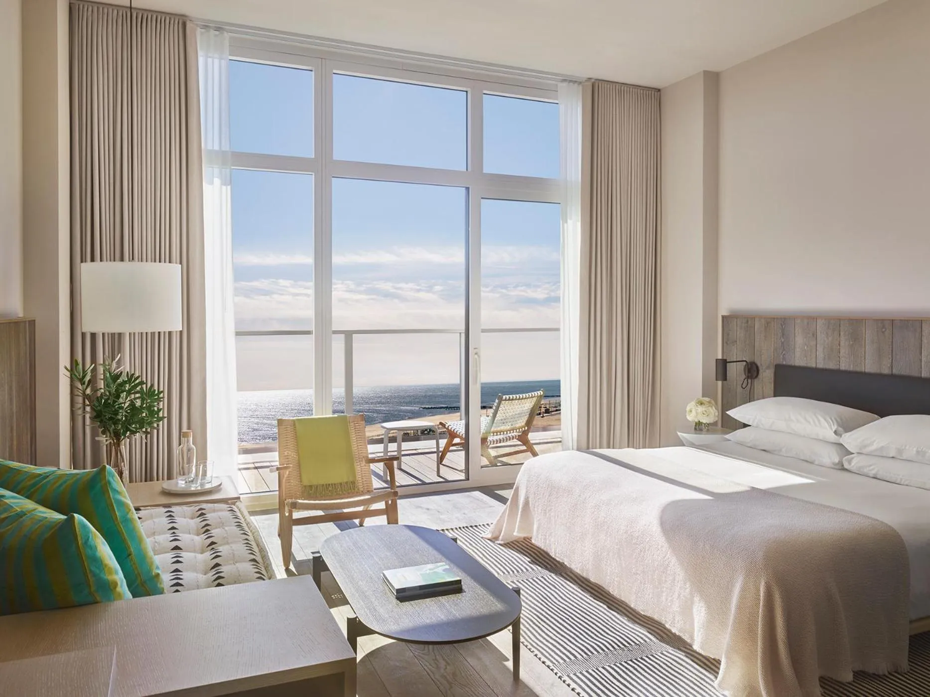 Photo of the whole room, Bed in Asbury Ocean Club Hotel