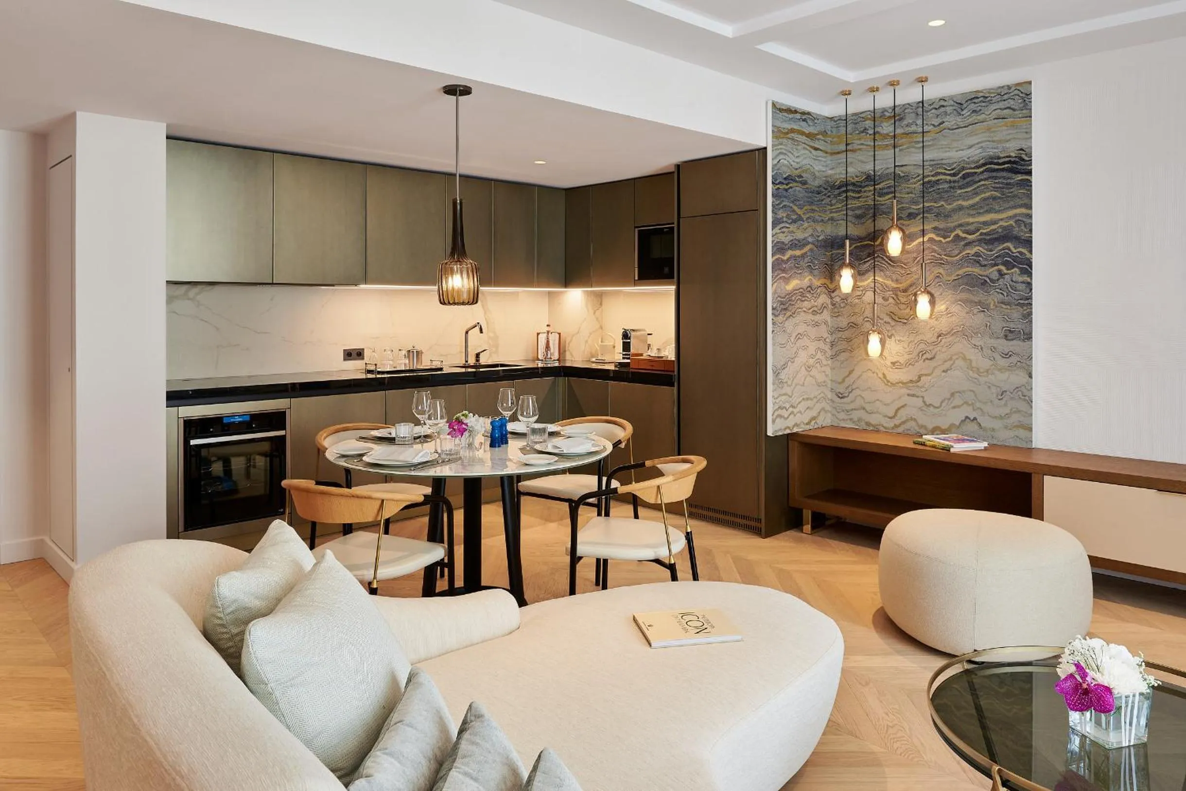 Kitchen or kitchenette in Carlton Cannes, a Regent Hotel