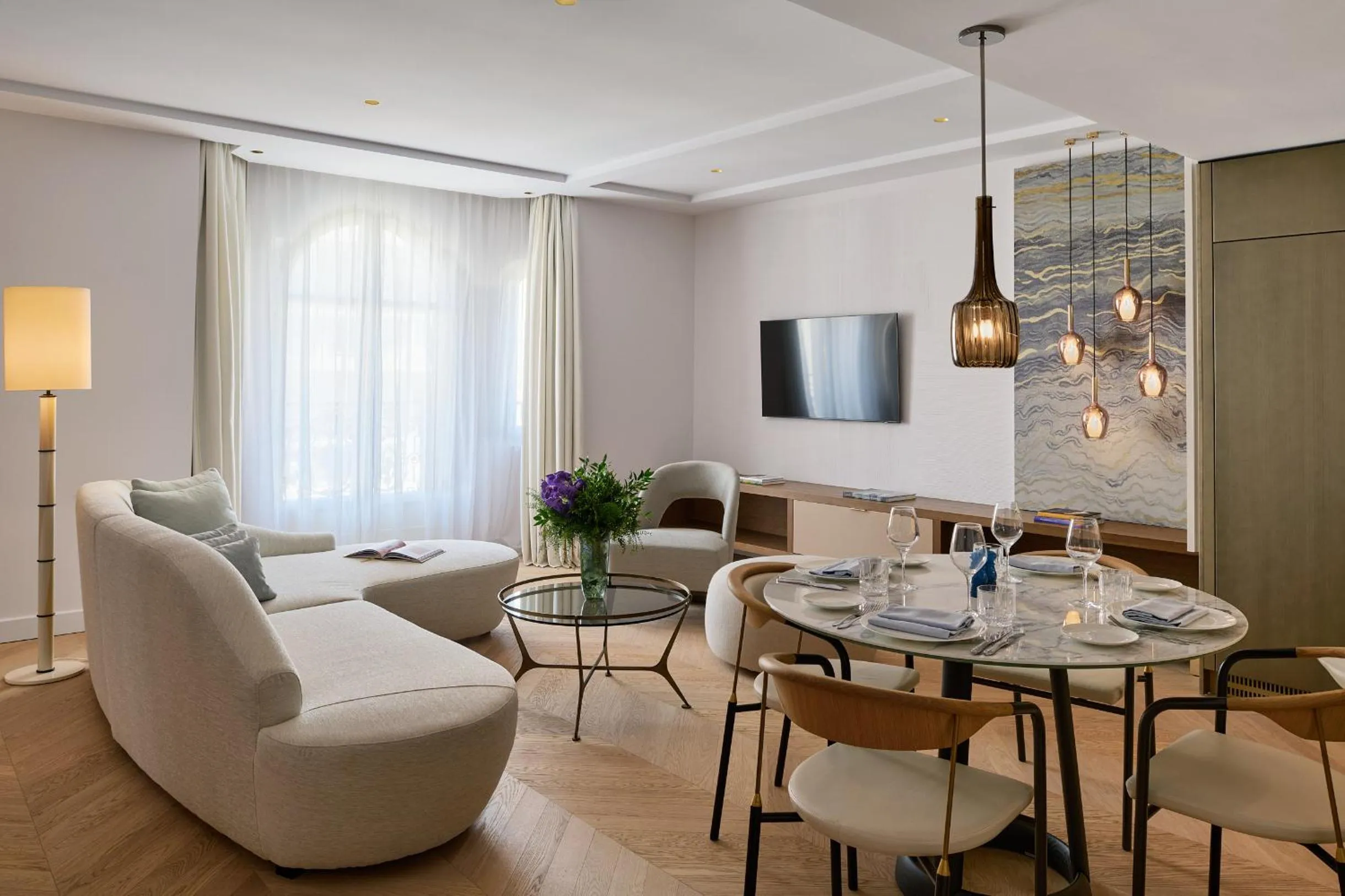 Living room in Carlton Cannes, a Regent Hotel