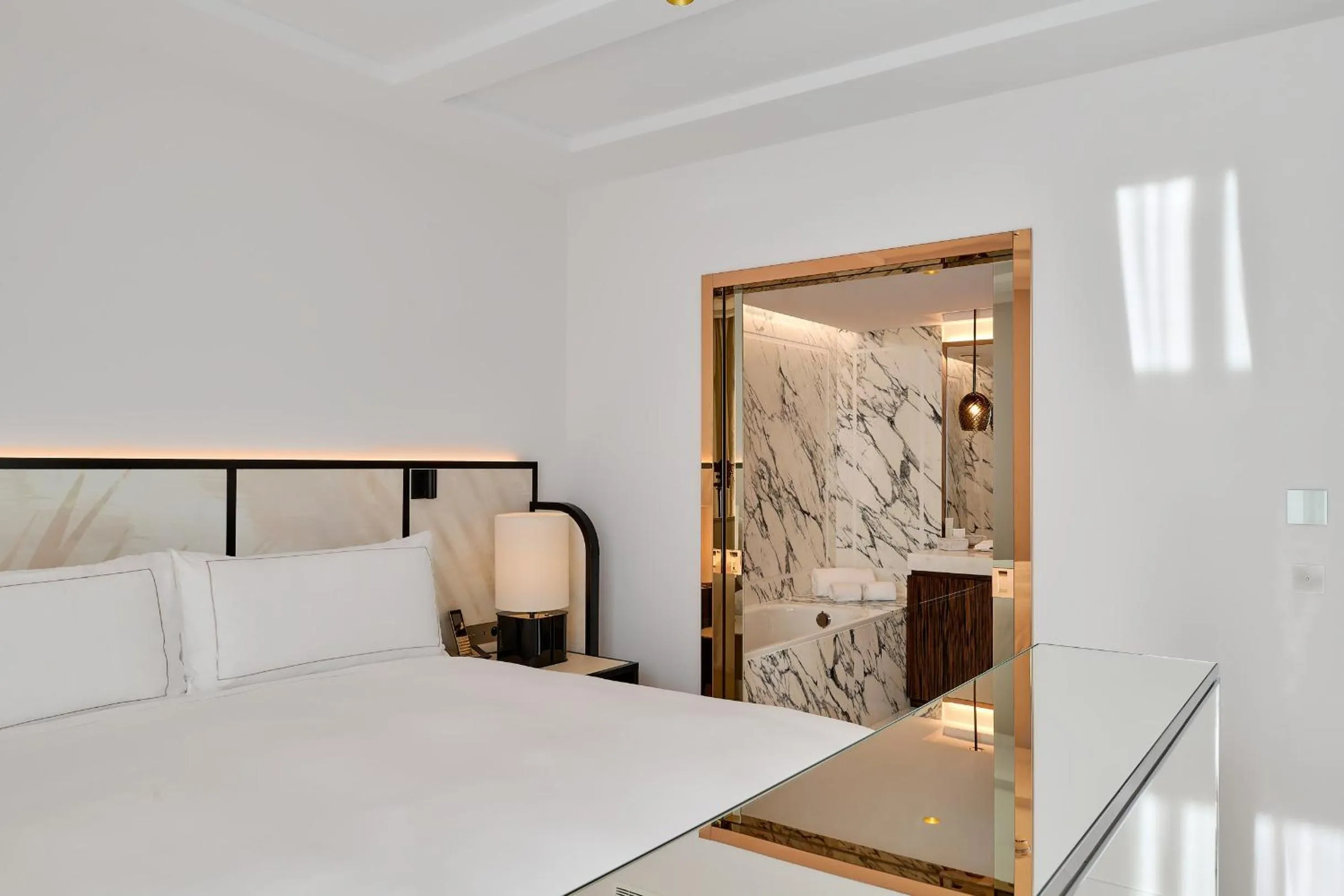 Bedroom, Bed in Carlton Cannes, a Regent Hotel