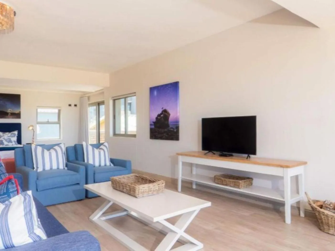 TV and multimedia in Hamilton House