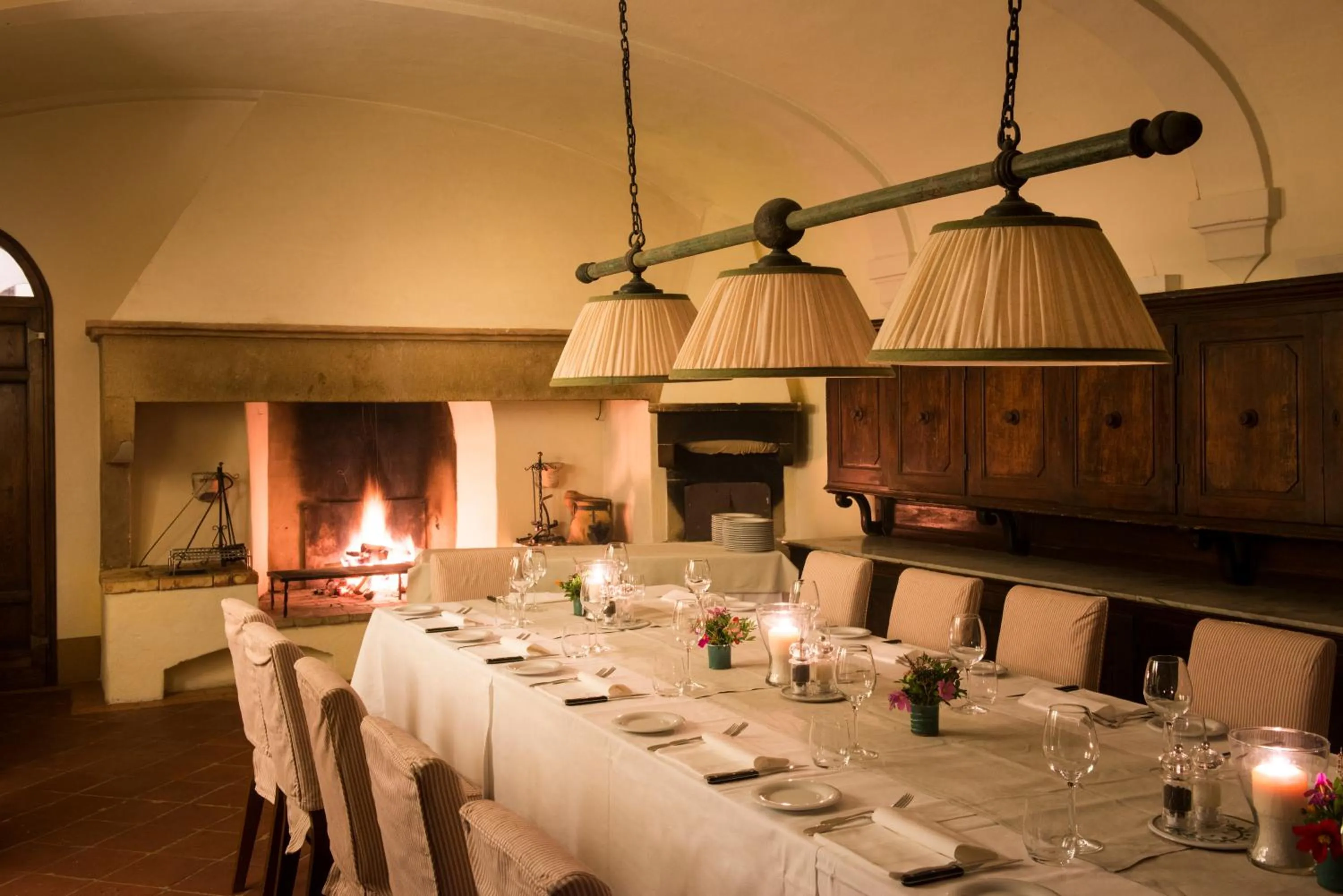 Restaurant/places to eat in Borgo Pignano Tuscany