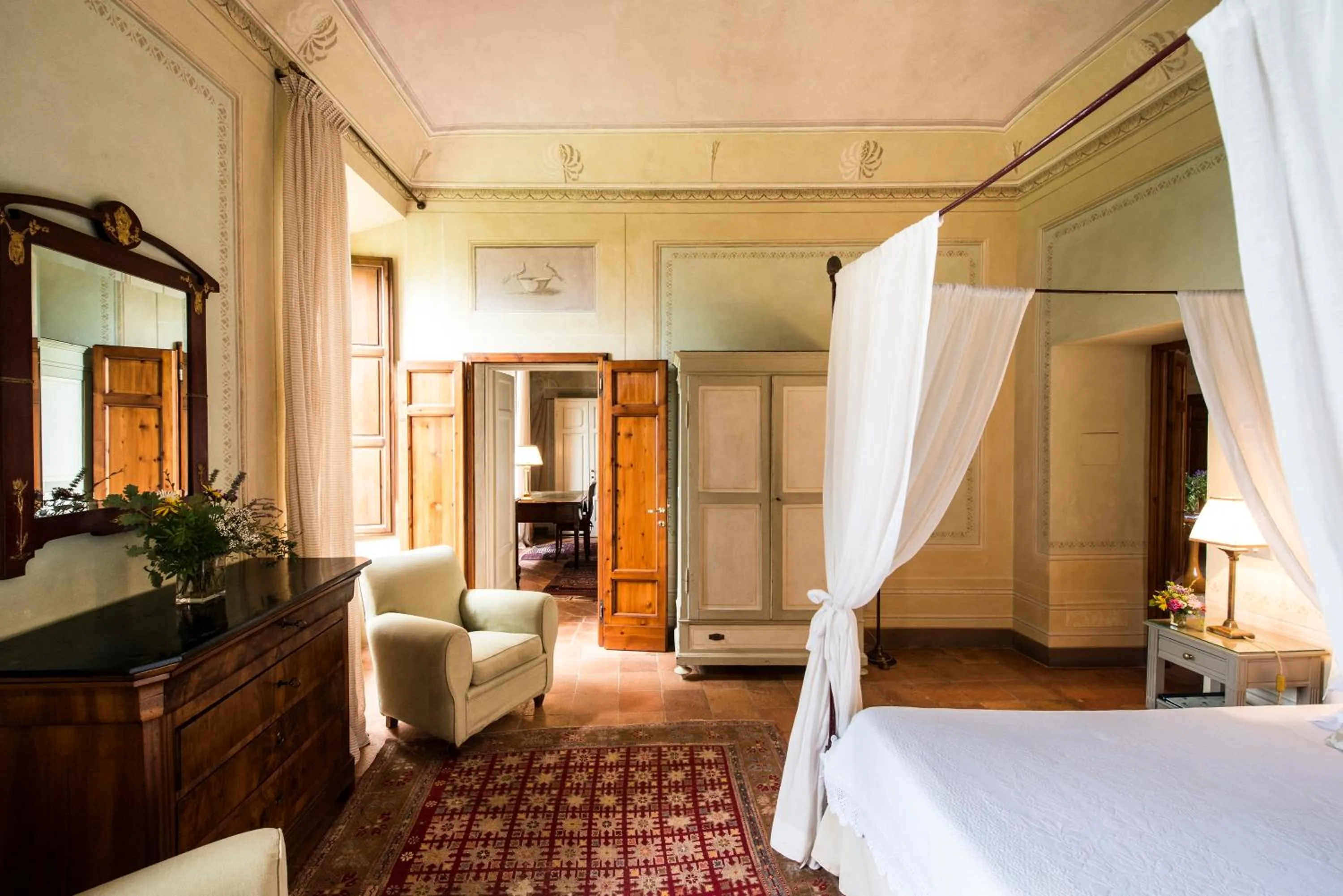 Bedroom, Bed in Borgo Pignano Tuscany