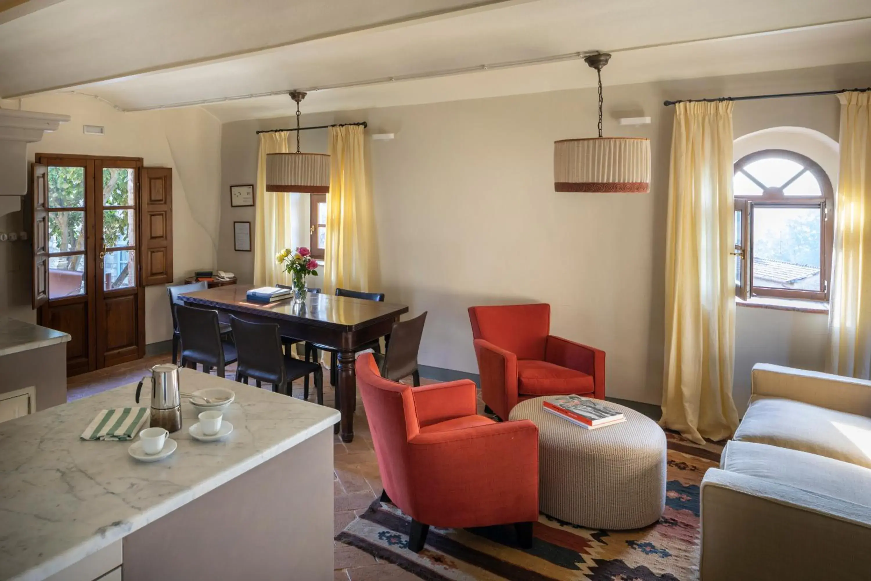 Three-Bedroom Apartment in Borgo Pignano Tuscany Three-Bedroom Apartment in Borgo Pignano Tuscany