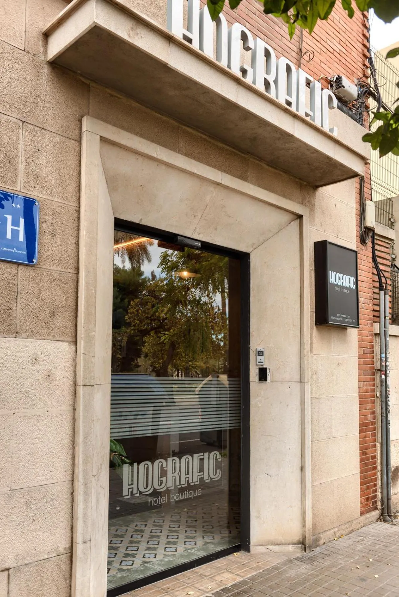 Property building in Hografic Hotel