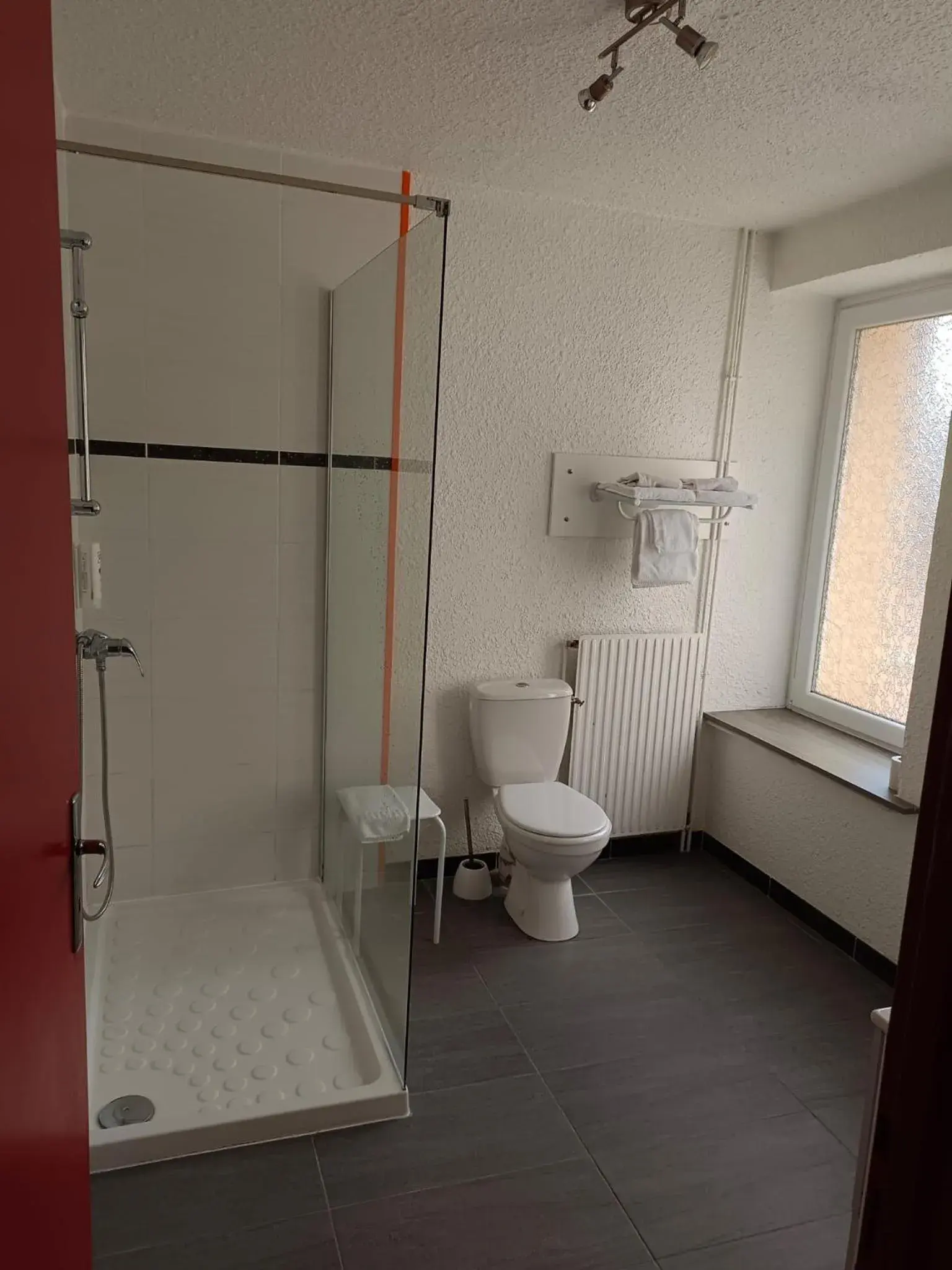 Family Room - 3 to 5 People in Cit'Hotel du Tigre Family Room - 3 to 5 People in Cit'Hotel du Tigre