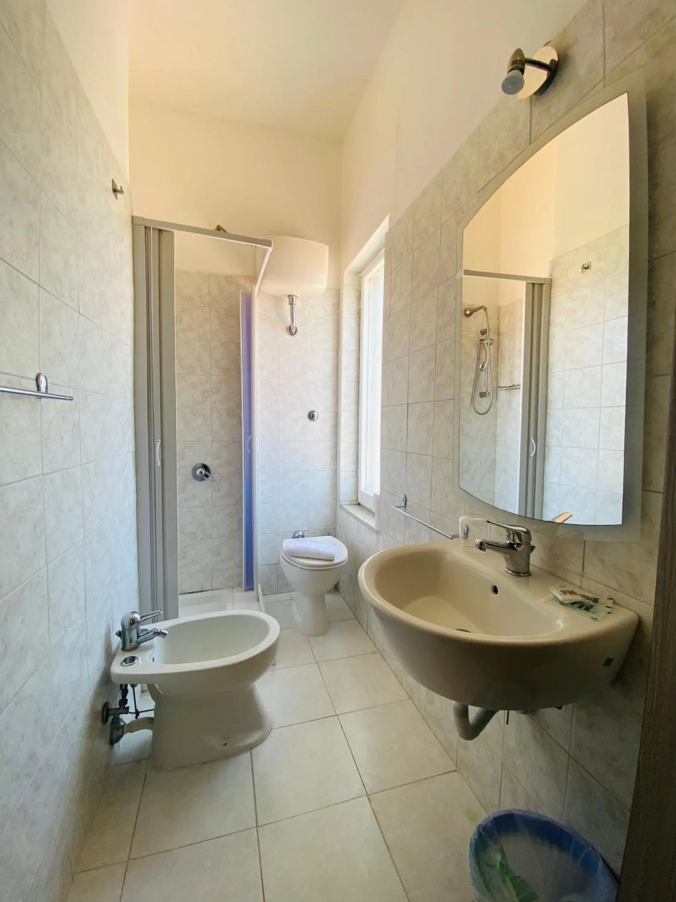 Green Gallery Hotel and Restaurant